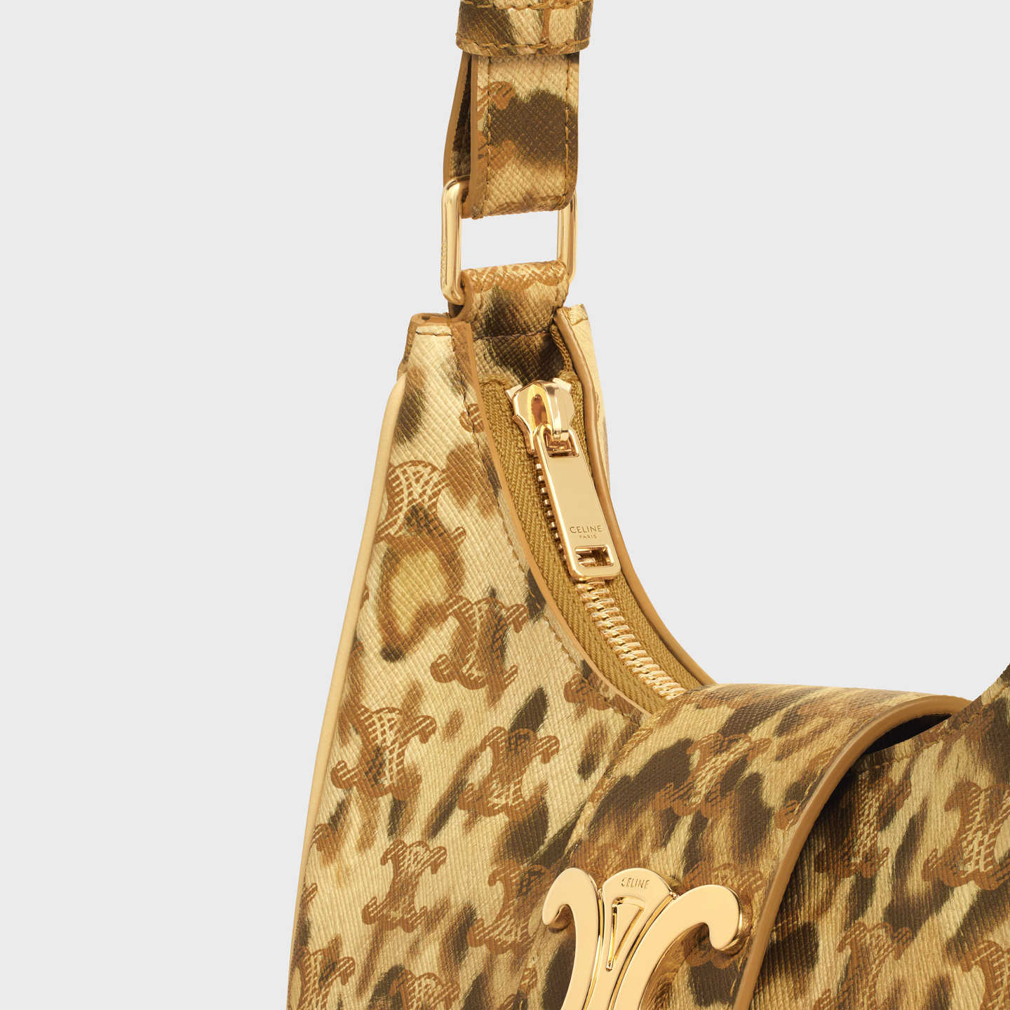 CELINE MEDIUM AVA TRIOMPHE BAG in Triomphe Canvas with leopard print 114492FQ4.19LE