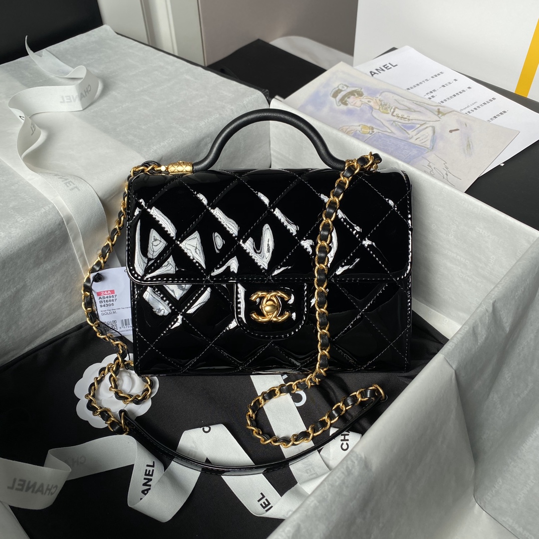 CHANEL 24A Bag AS4957 17x21x8.5cm