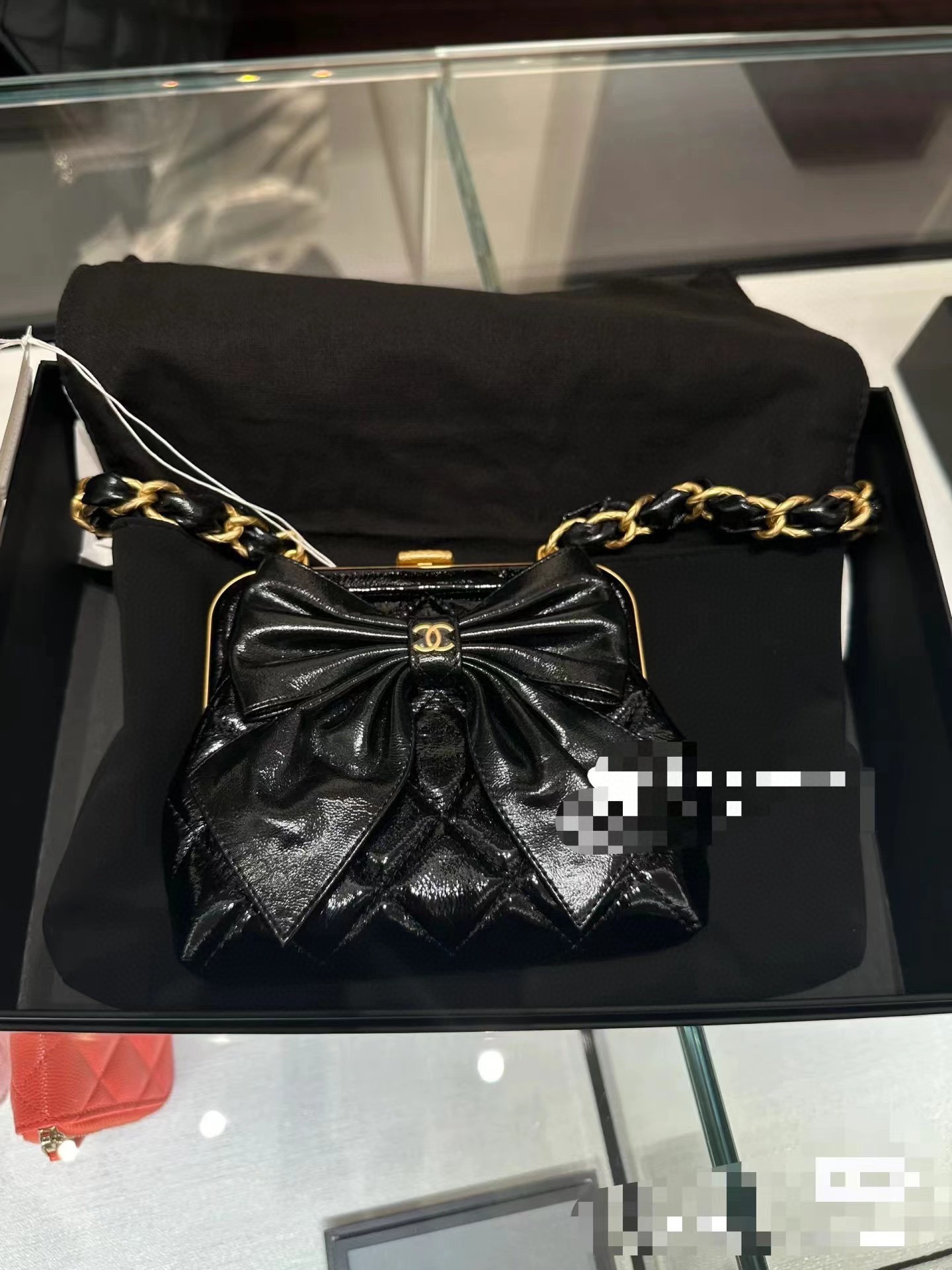 CHANEL 24A Bow Frog Mouth Bag AP4028 12x13x4cm