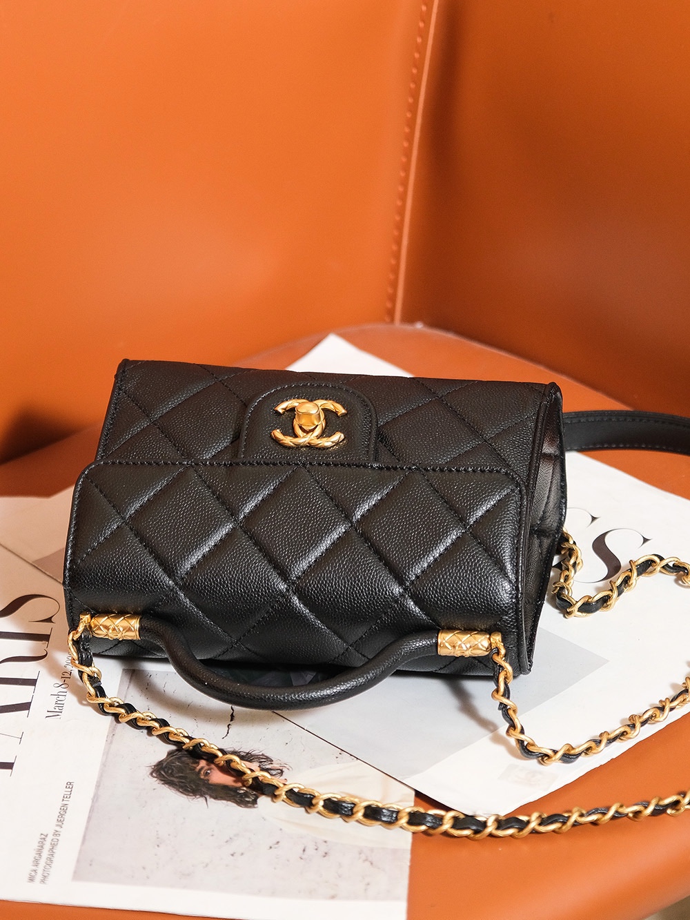 CHANEL Mini Black & Gold Crossbody Bag AS4956 13x18x8cm