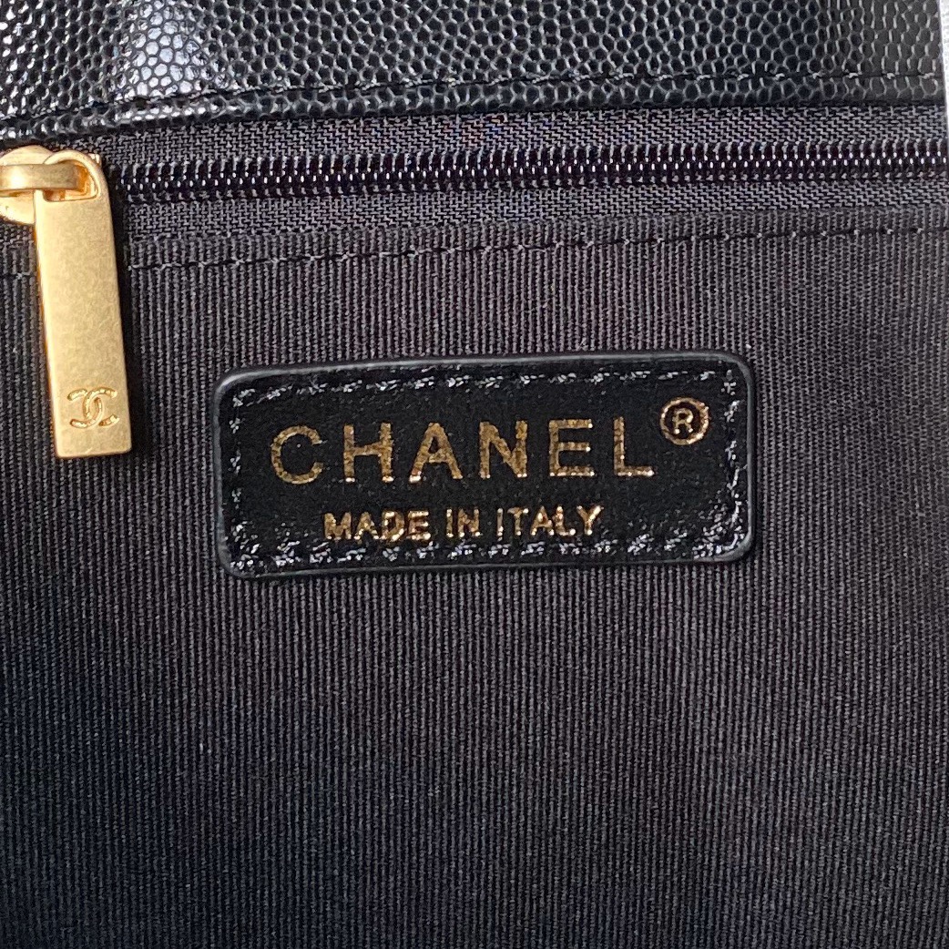 CHANEL 24A Shopping Bag AS4940 24x30.5cm