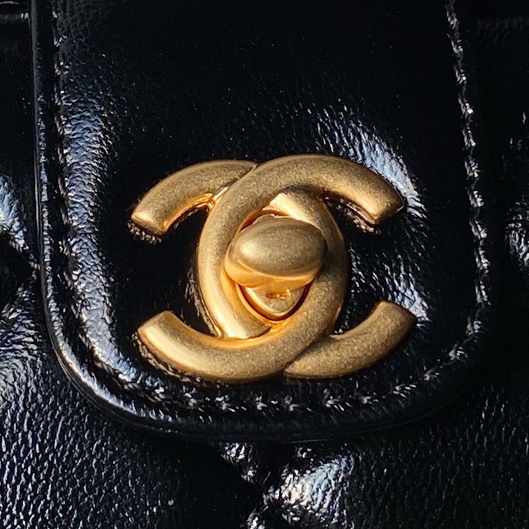 CHANEL Small Handmade Doctor Bag AS4958 12x18x7cm