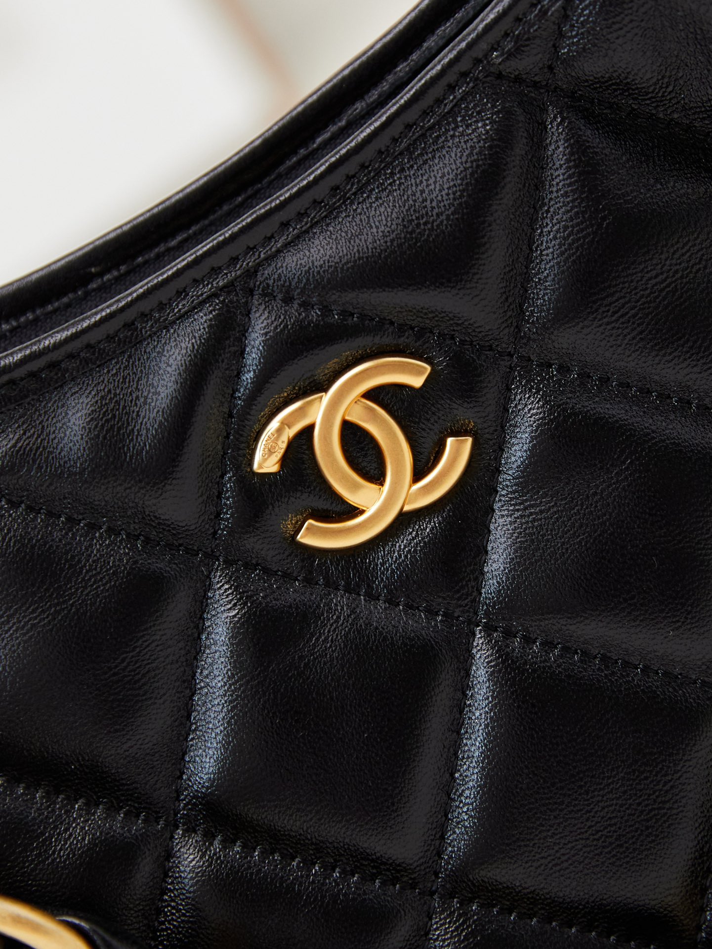 CHANEL High-end Hobo Bag AS4922 Small Size