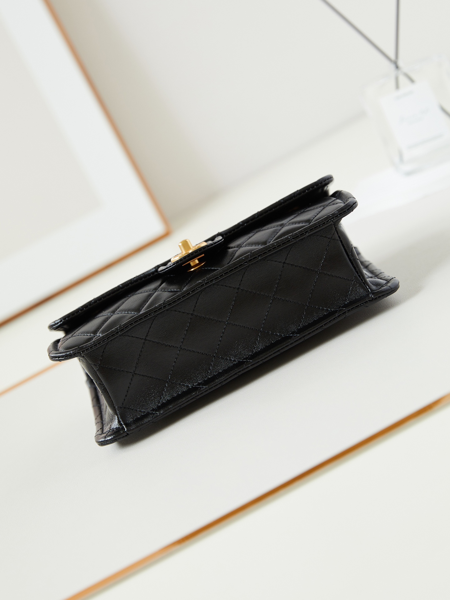 CHANEL 24A Waxed Tofu Bag AS4686 Large 17x25x8cm