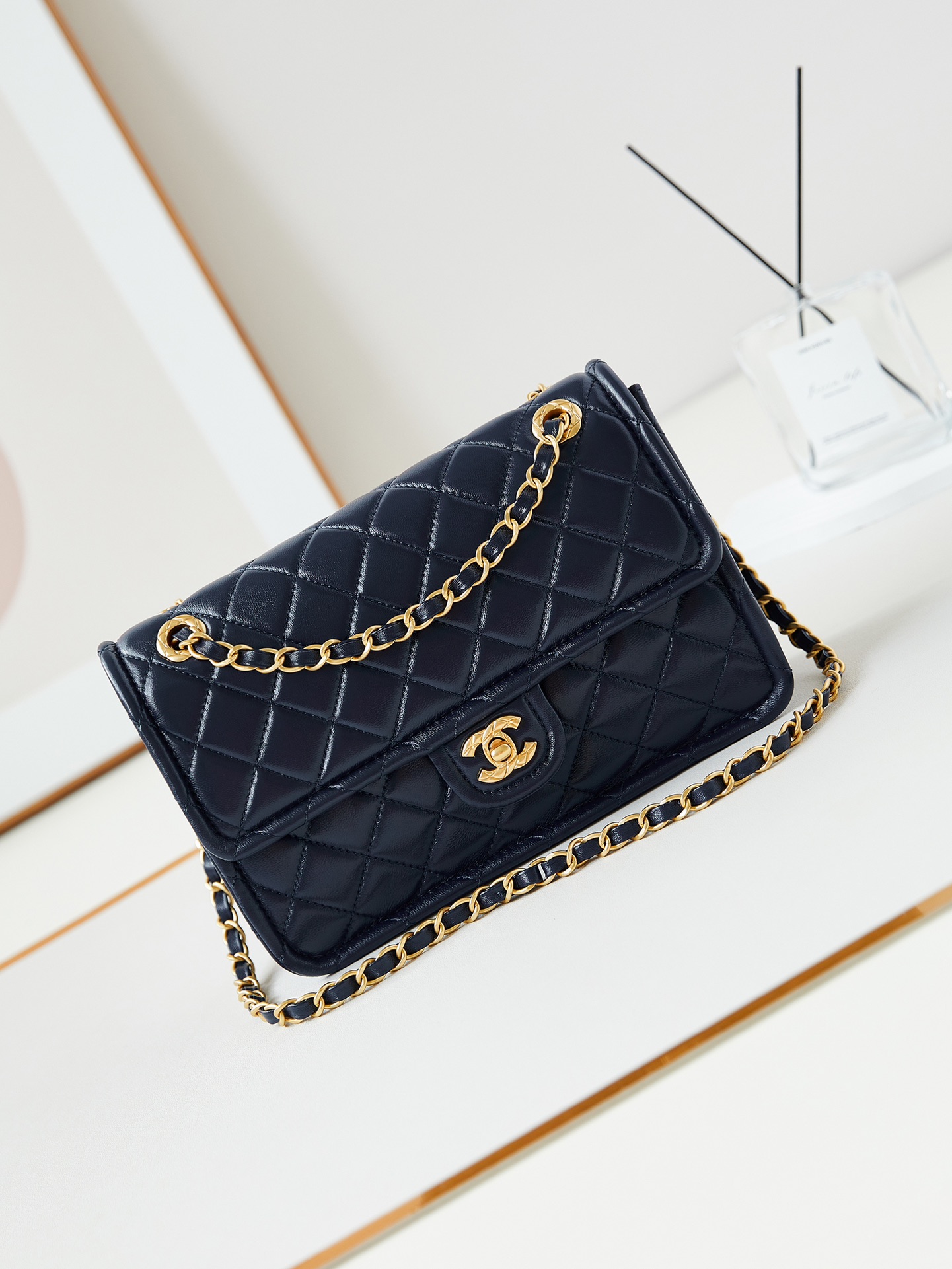 CHANEL 24A Waxed Tofu Bag AS4686 Large 17x25x8cm