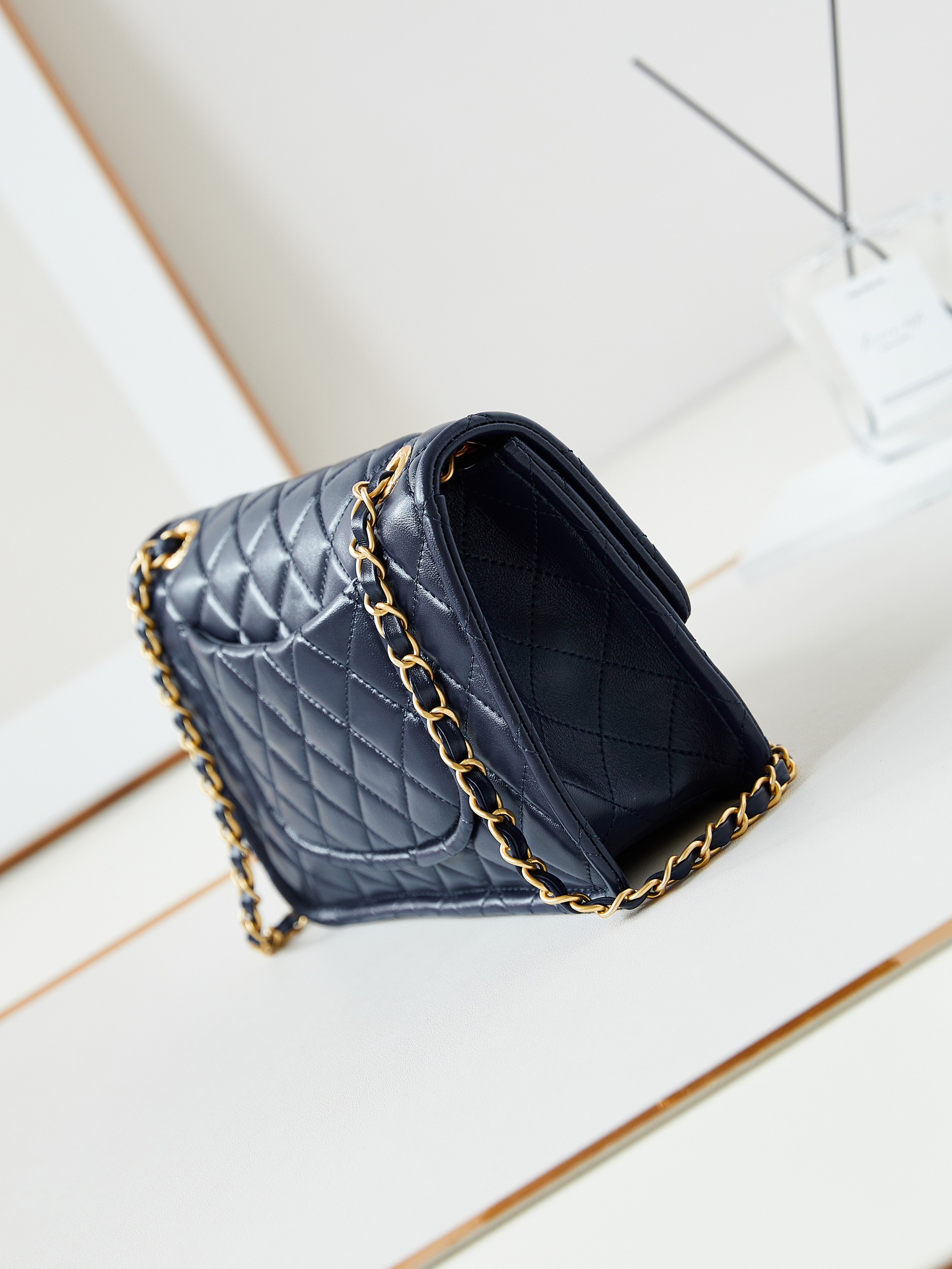 CHANEL 24A Waxed Tofu Bag AS4686 Large 17x25x8cm