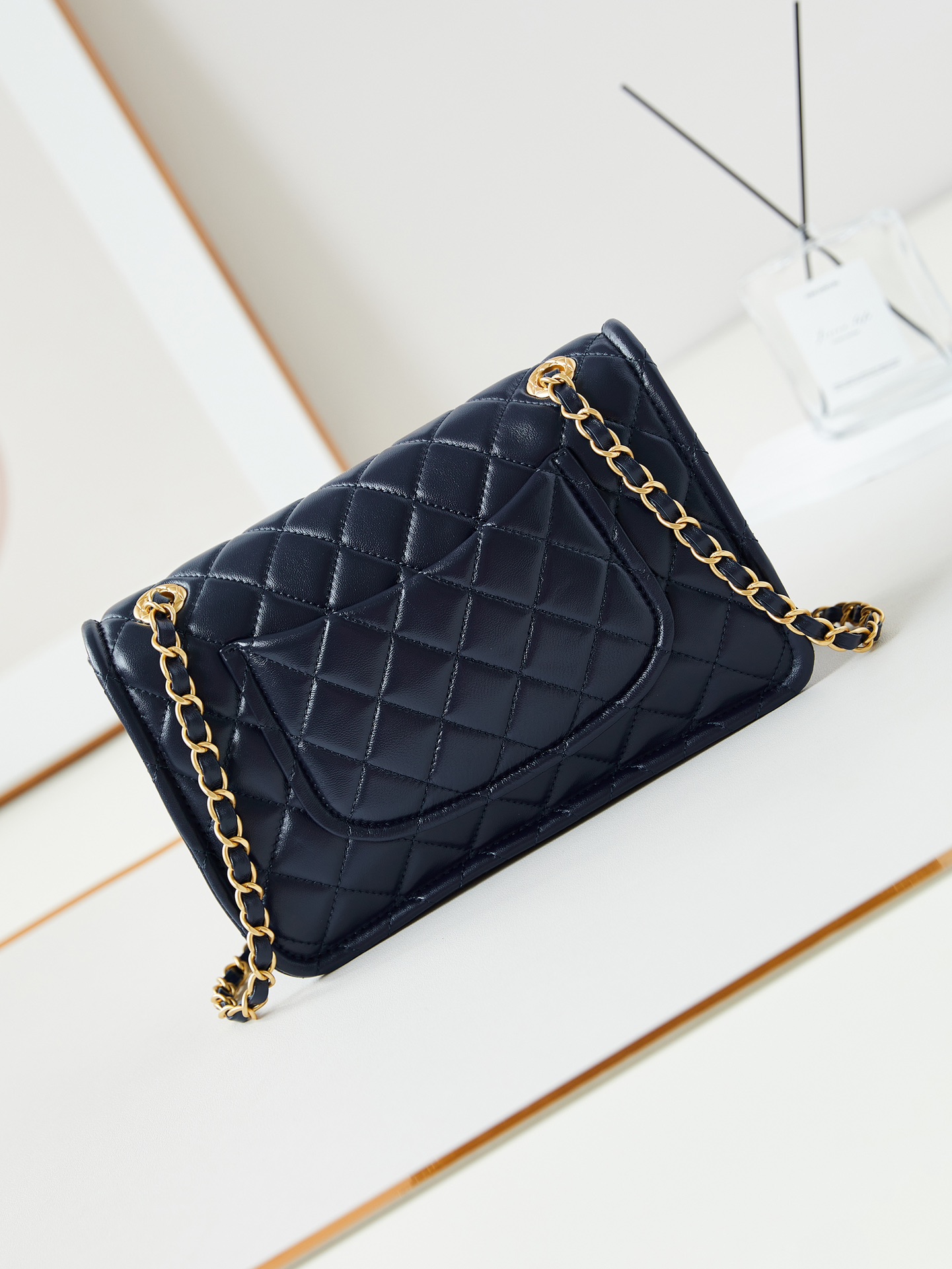 CHANEL 24A Waxed Tofu Bag AS4686 Large 17x25x8cm