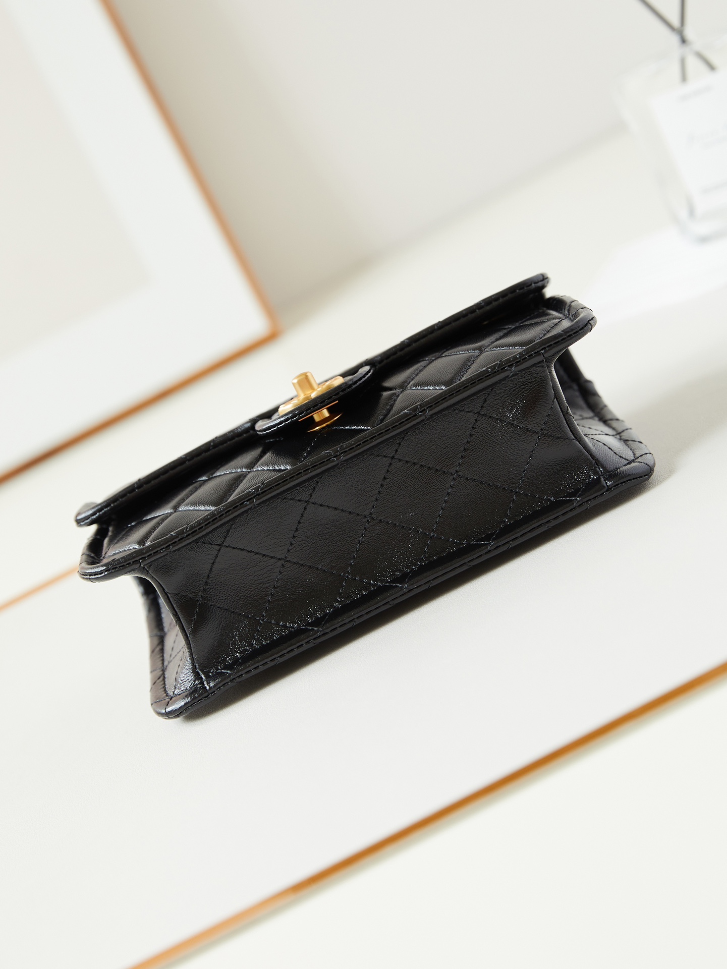 CHANEL 24A Waxed Tofu Bag AS4687 Medium 14.5x22.5x7cm