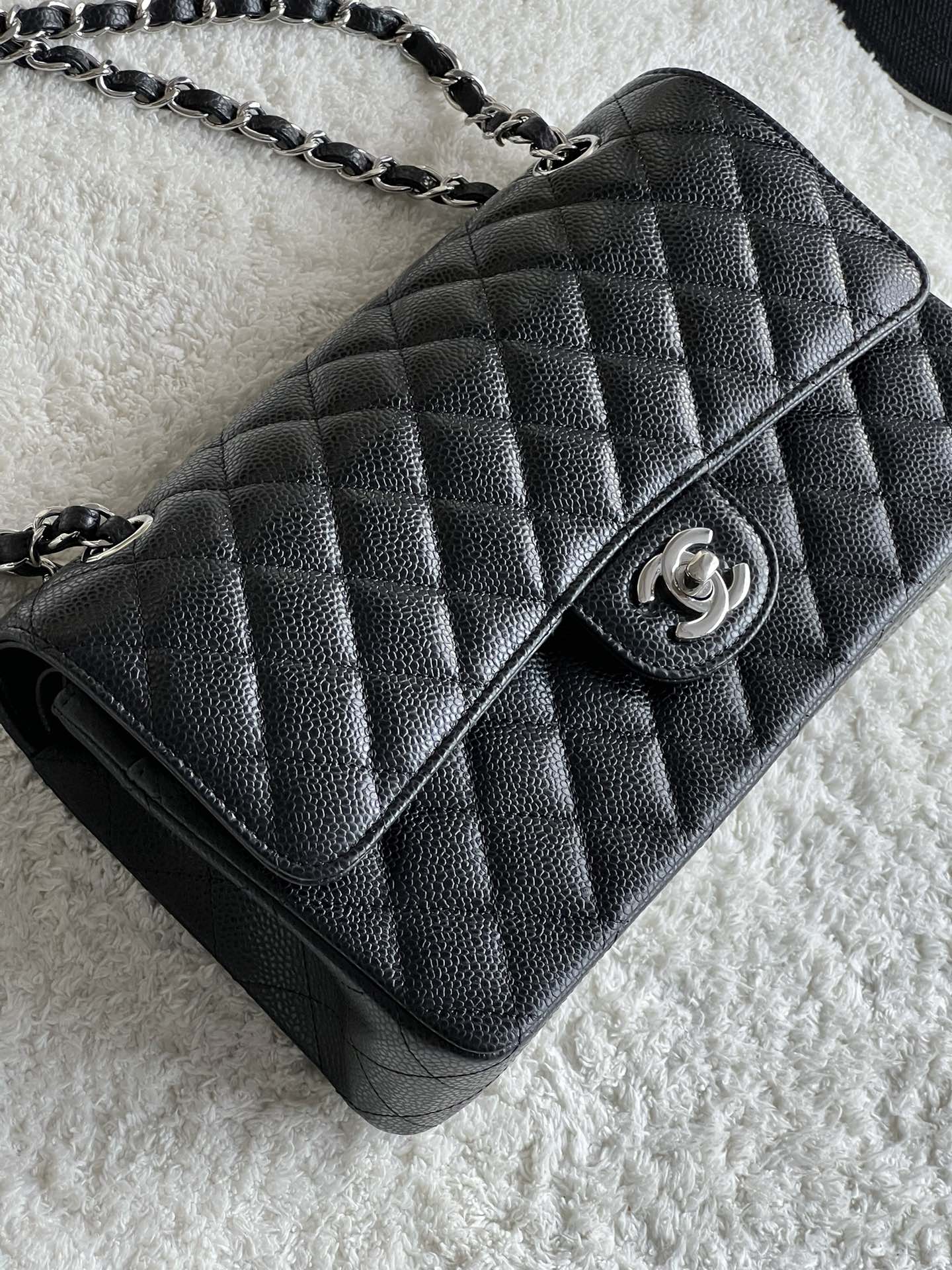 CHANEL 25cm Medium Black French Lychee Bag