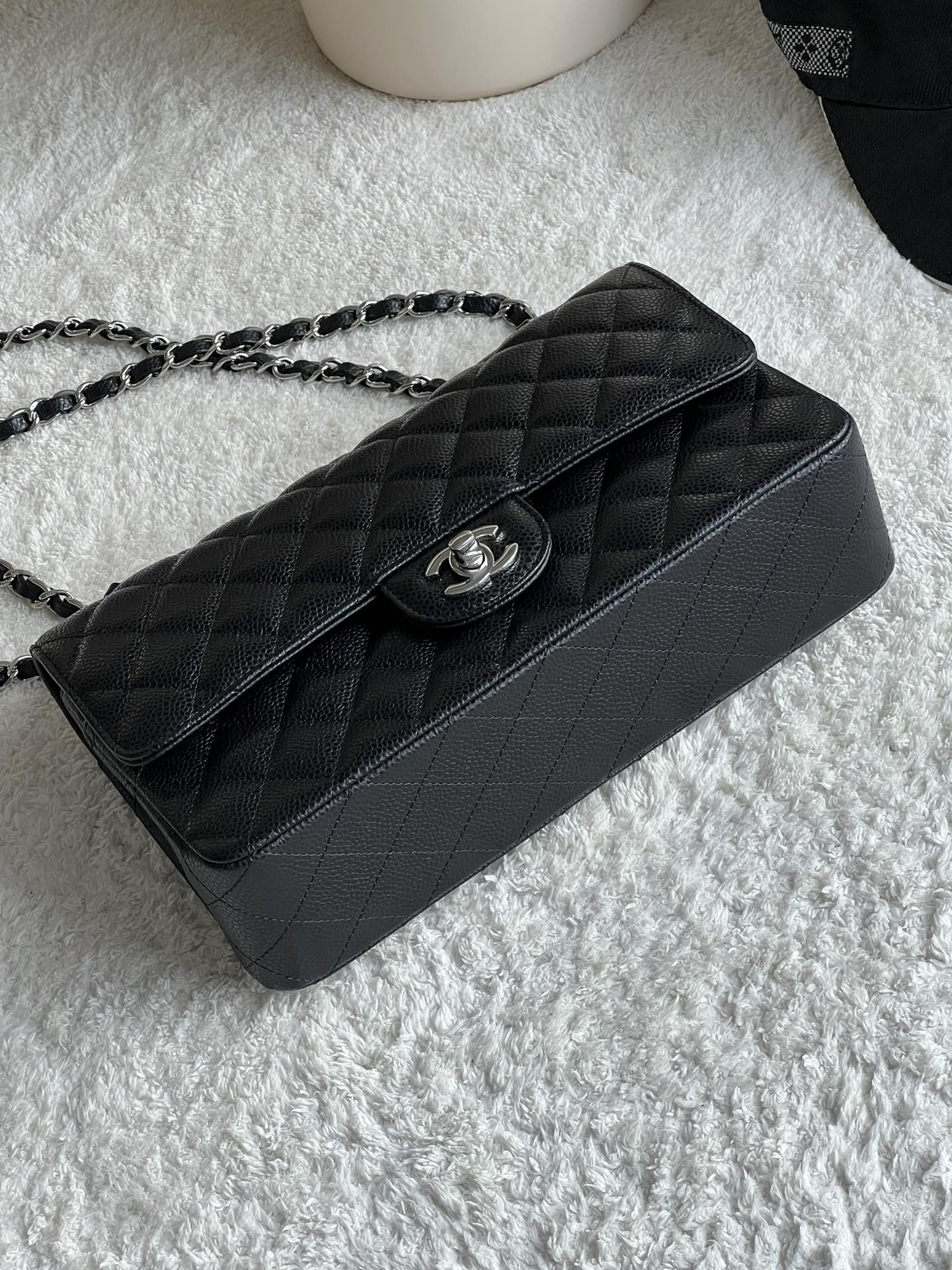 CHANEL 25cm Medium Black French Lychee Bag