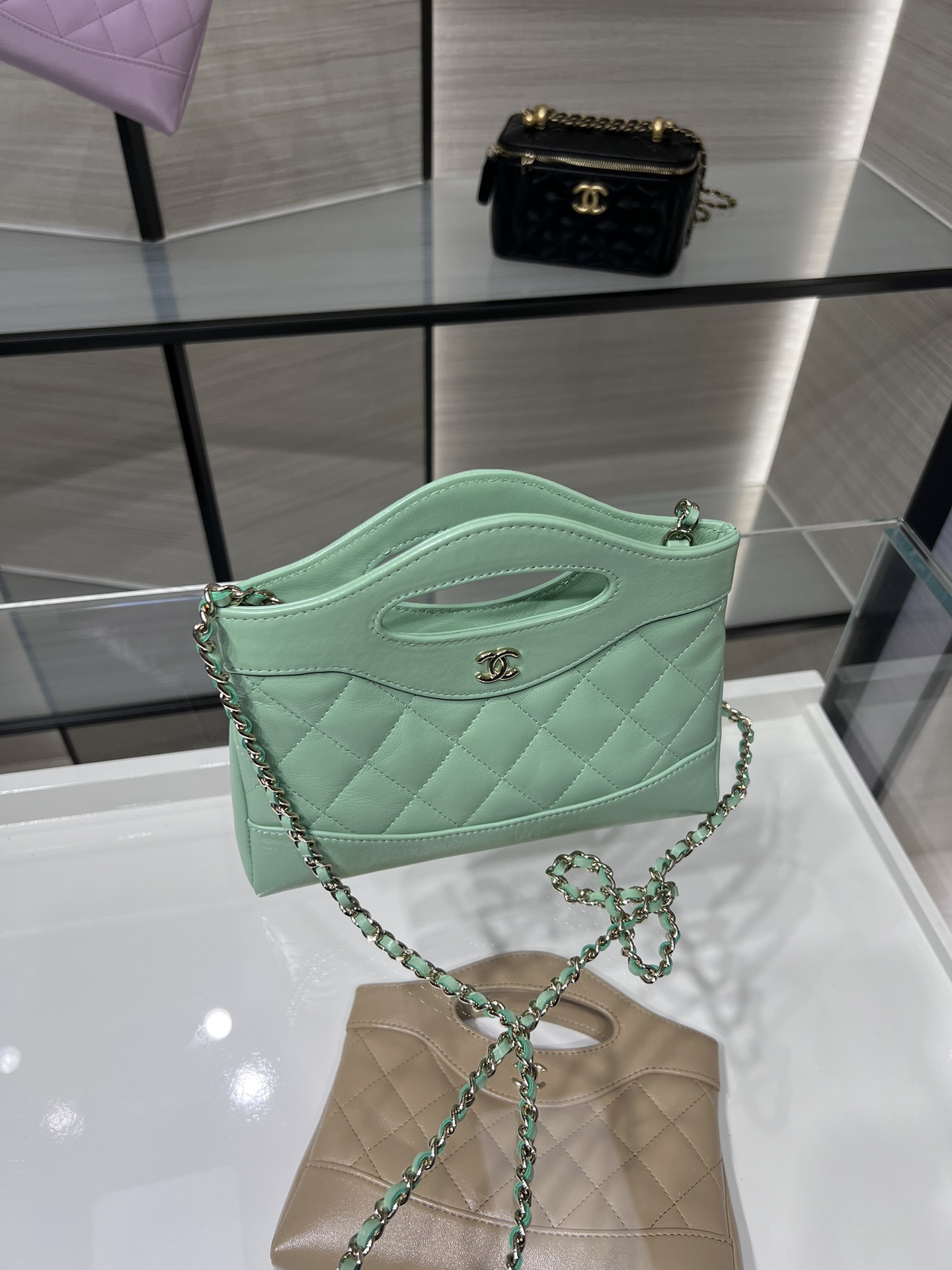 CHANEL 24S Latest Mini 31 Bag AP3656 17.5x20.5cm