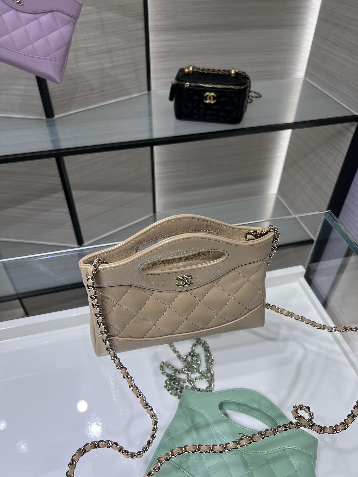 CHANEL 24S Latest Mini 31 Bag AP3656 17.5x20.5cm