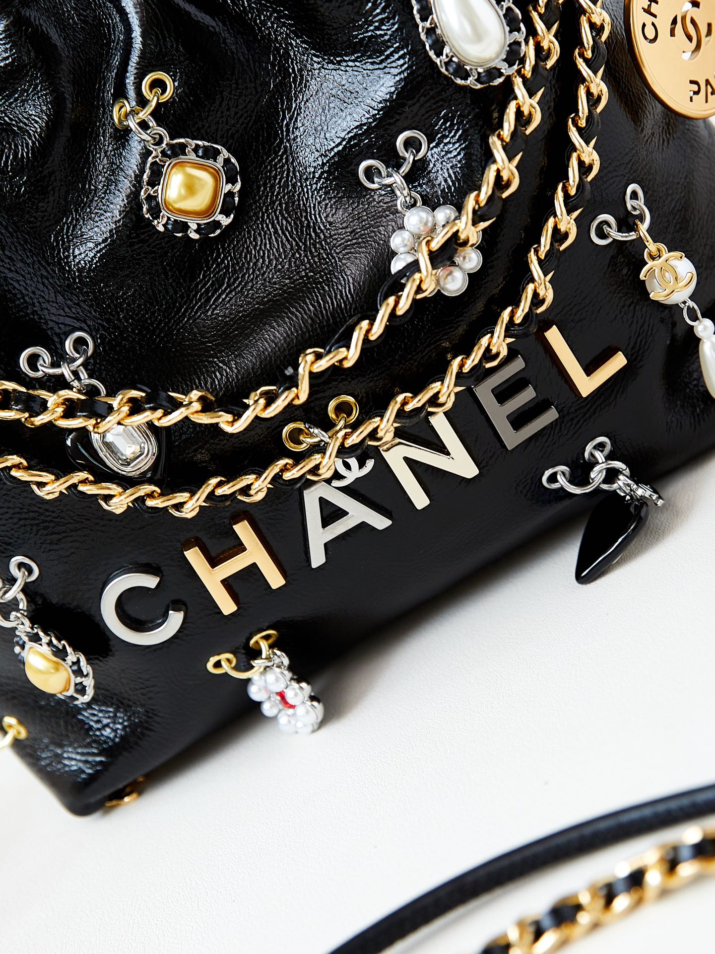 CHANEL 24A Mini Garbage Bag AS3980 19x20x6cm