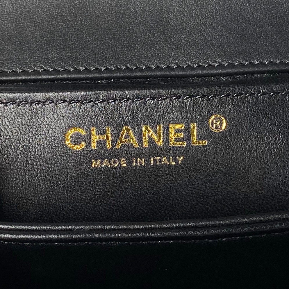 CHANEL Letter Woven Flap Bag AS4808 13x19x5.5cm