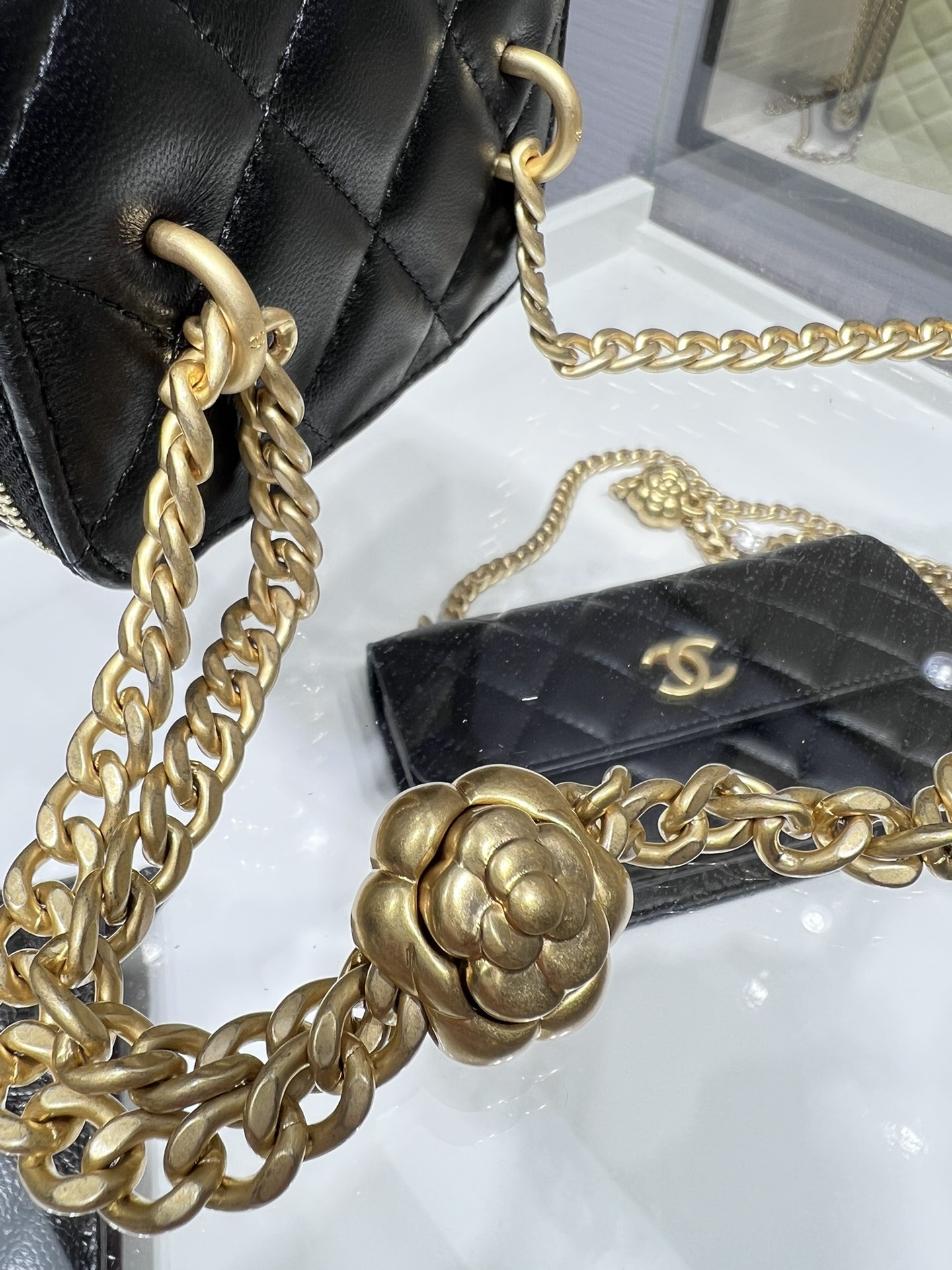 CHANEL 23P Box Bag Camellia Buckle AP3300