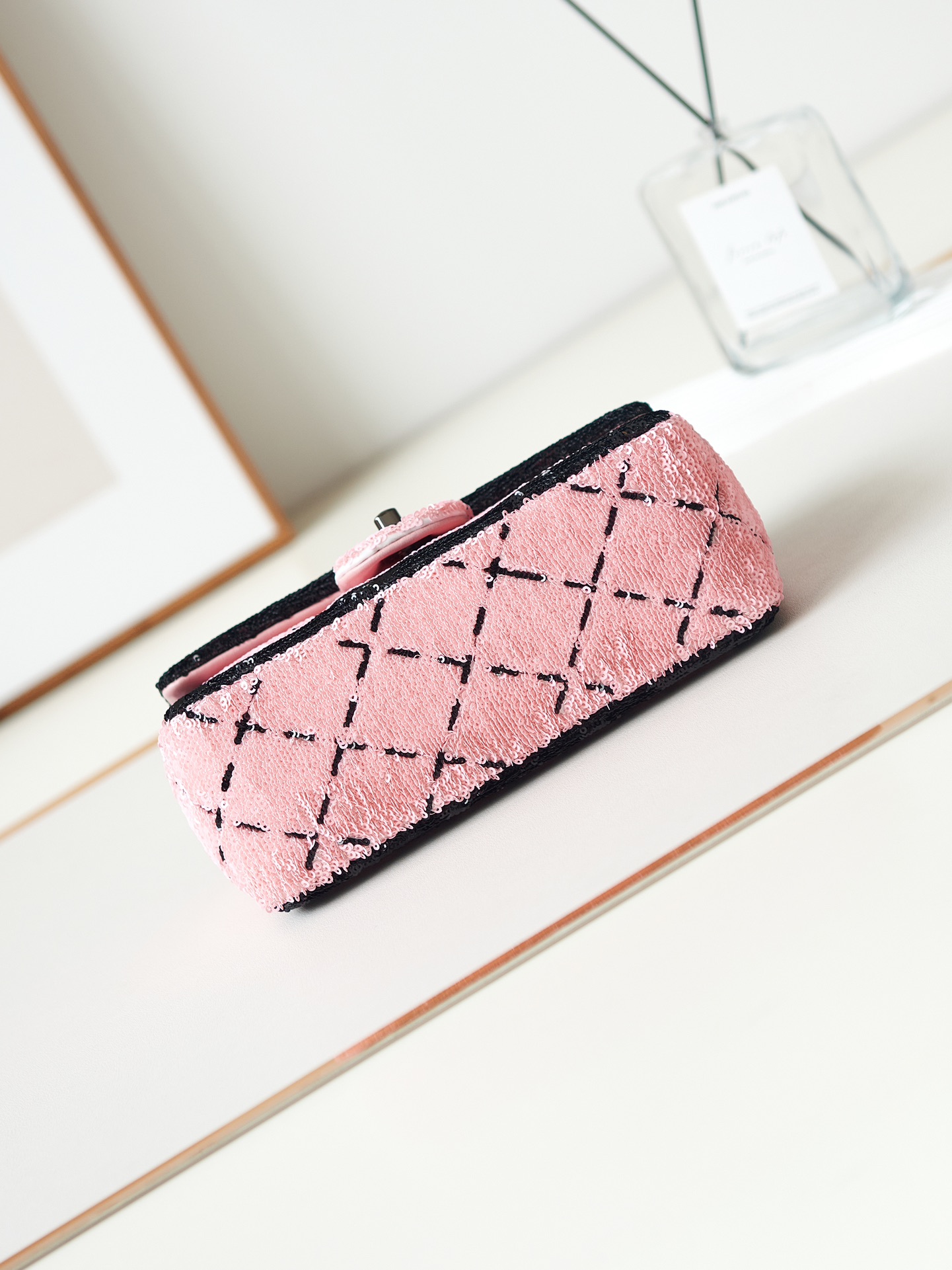 CHANEL 24p Xiaoxiang Crystal Sequin Series Chege Pink