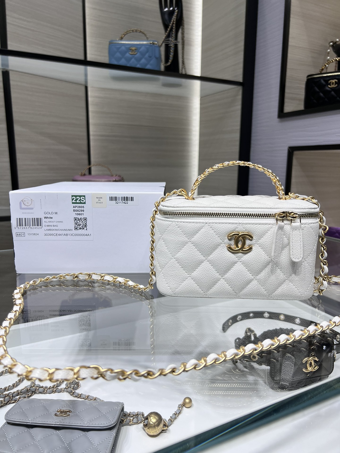 CHANEL 22 Letter Handle Box Bag AP2805