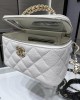 CHANEL 22 Letter Handle Box Bag AP2805