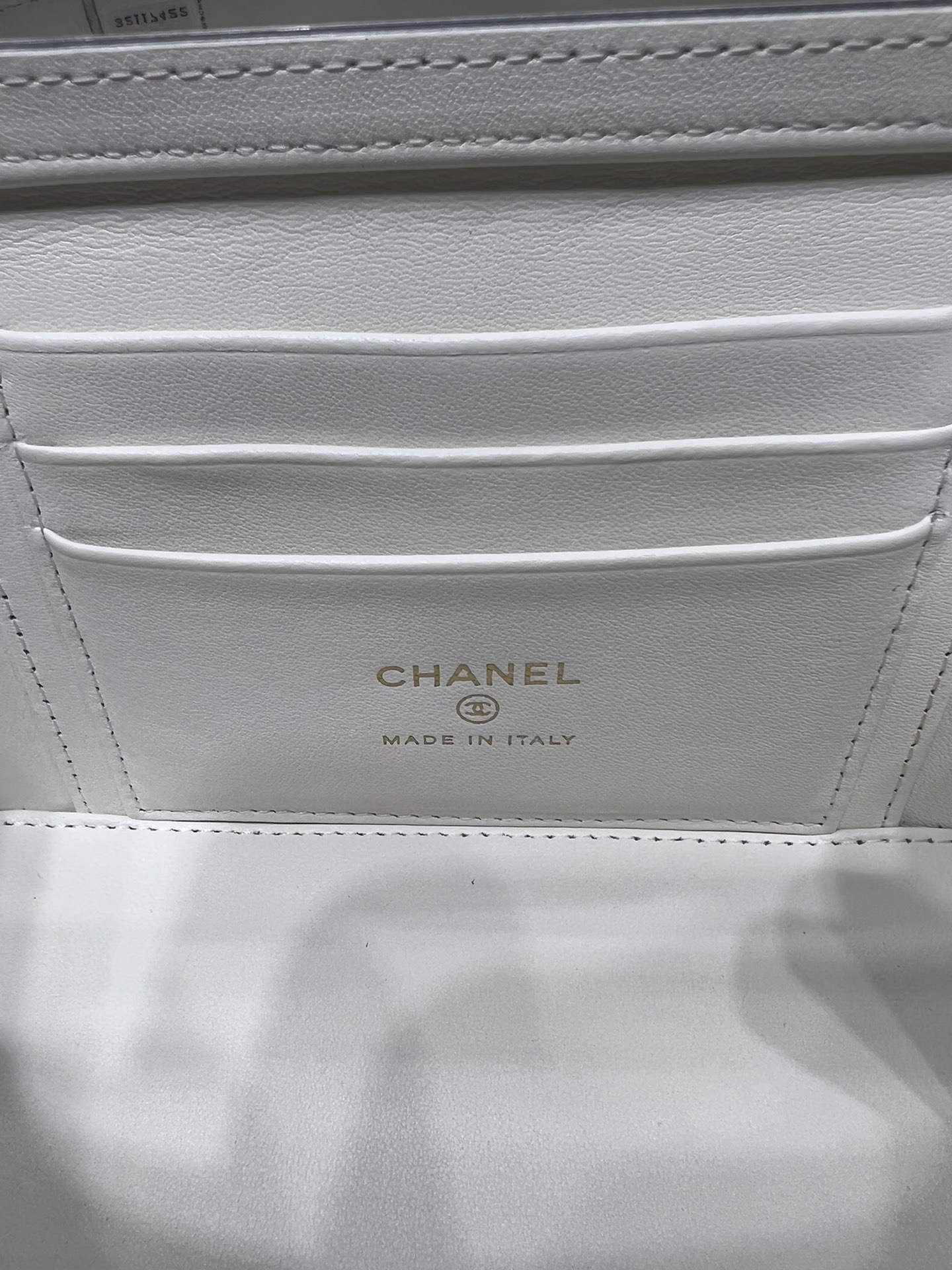 CHANEL 22 Letter Handle Box Bag AP2805