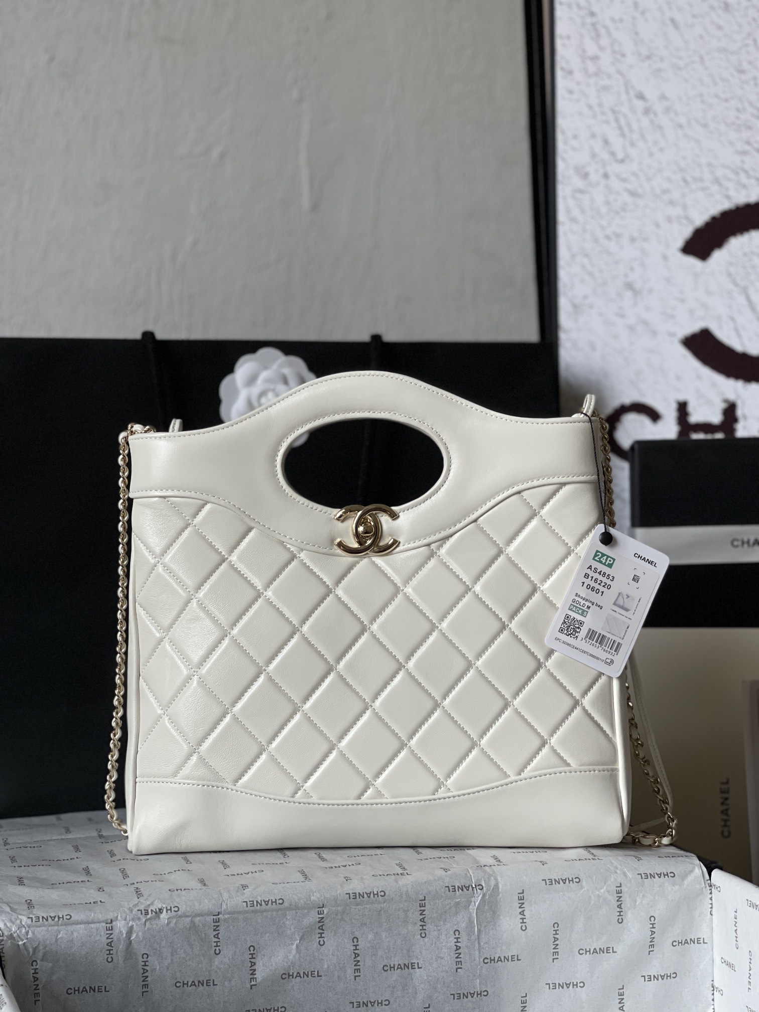 CHANEL Medium 31bag High-end Customized Chanel23p 30x29x9cm