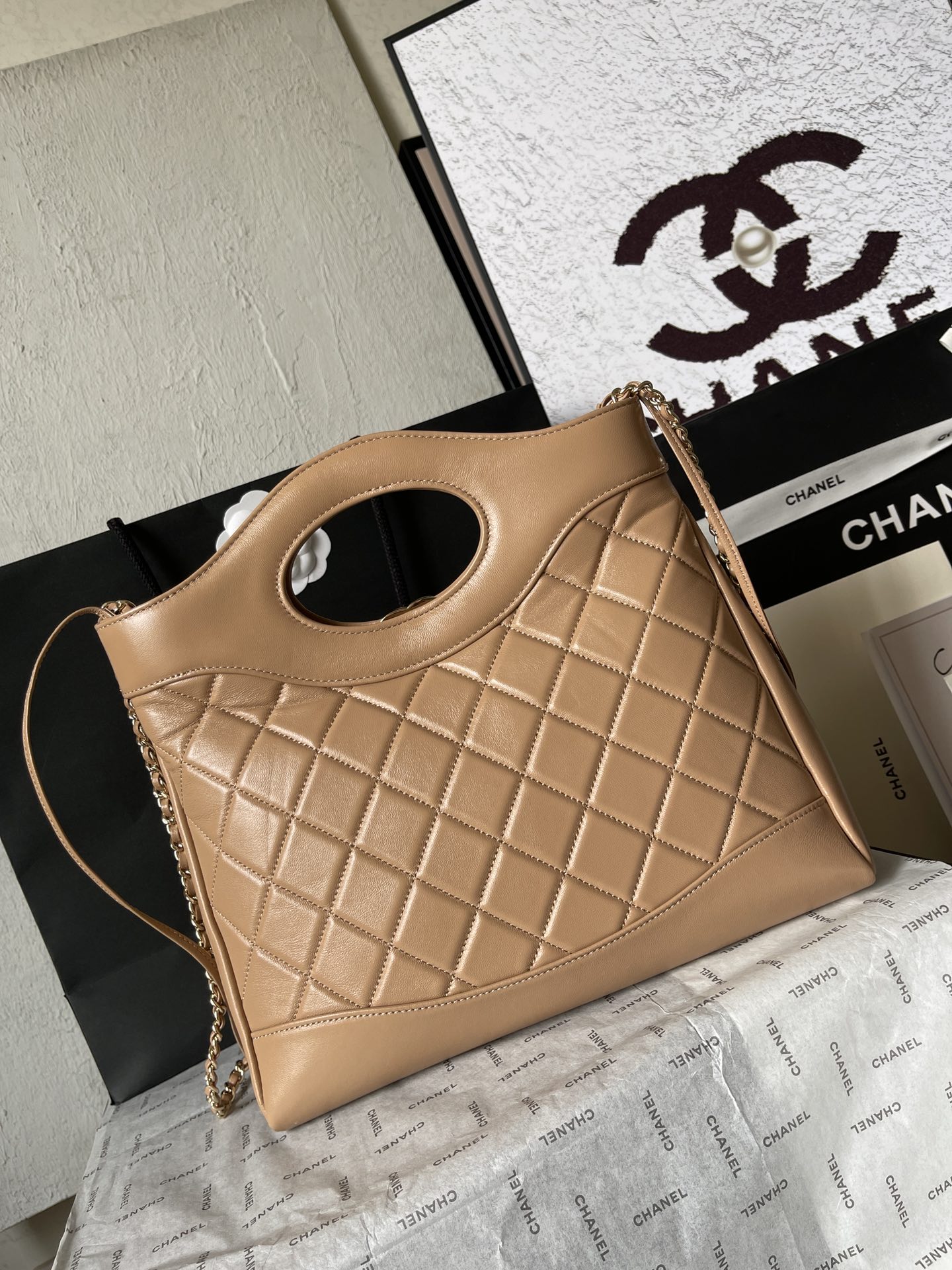 CHANEL 23p King Bomb Medium 31 Bag AS4133 30x29x9cm