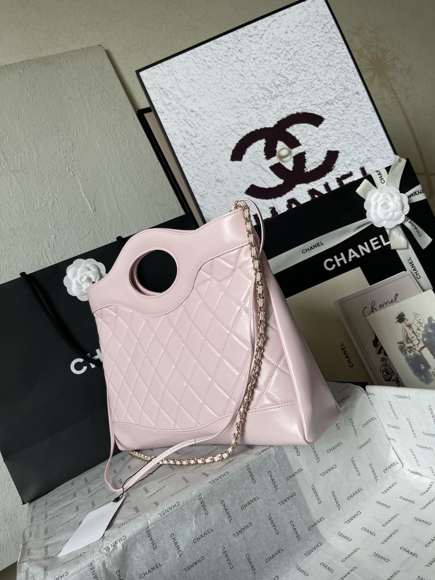 CHANEL 23p King Bomb Large 31 Bag AS4133 36x30x8cm