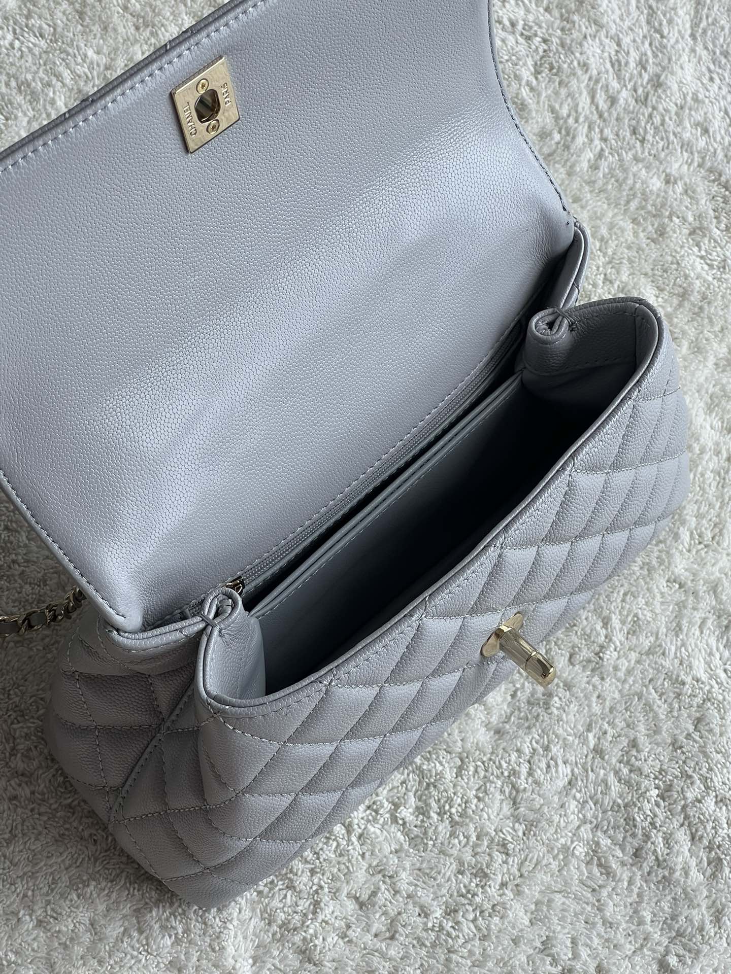 CHANEL Platinum Edition Small Ball-Grain Cowhide Bag