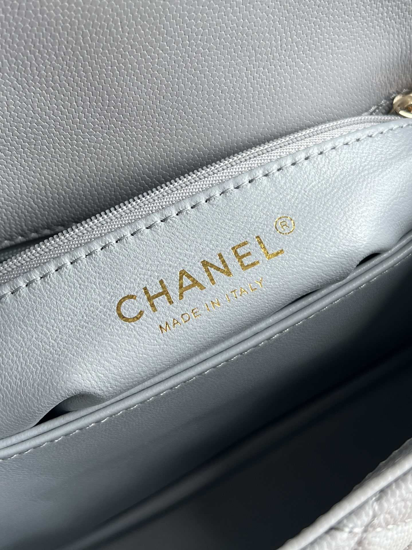 CHANEL Platinum Edition Small Ball-Grain Cowhide Bag