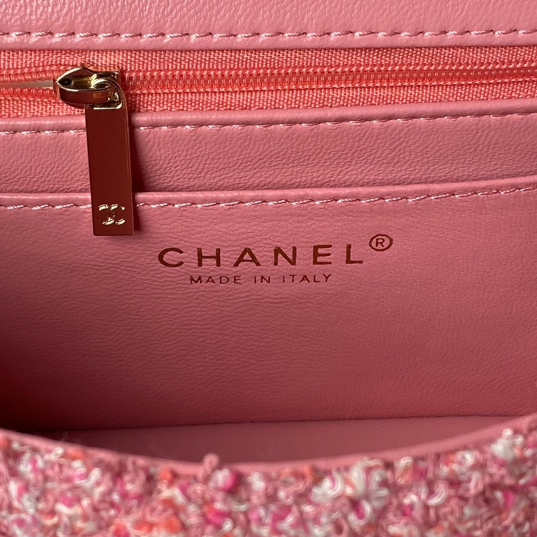 CHANEL 20cm Woolen Pink Cute CF Bag 20cm