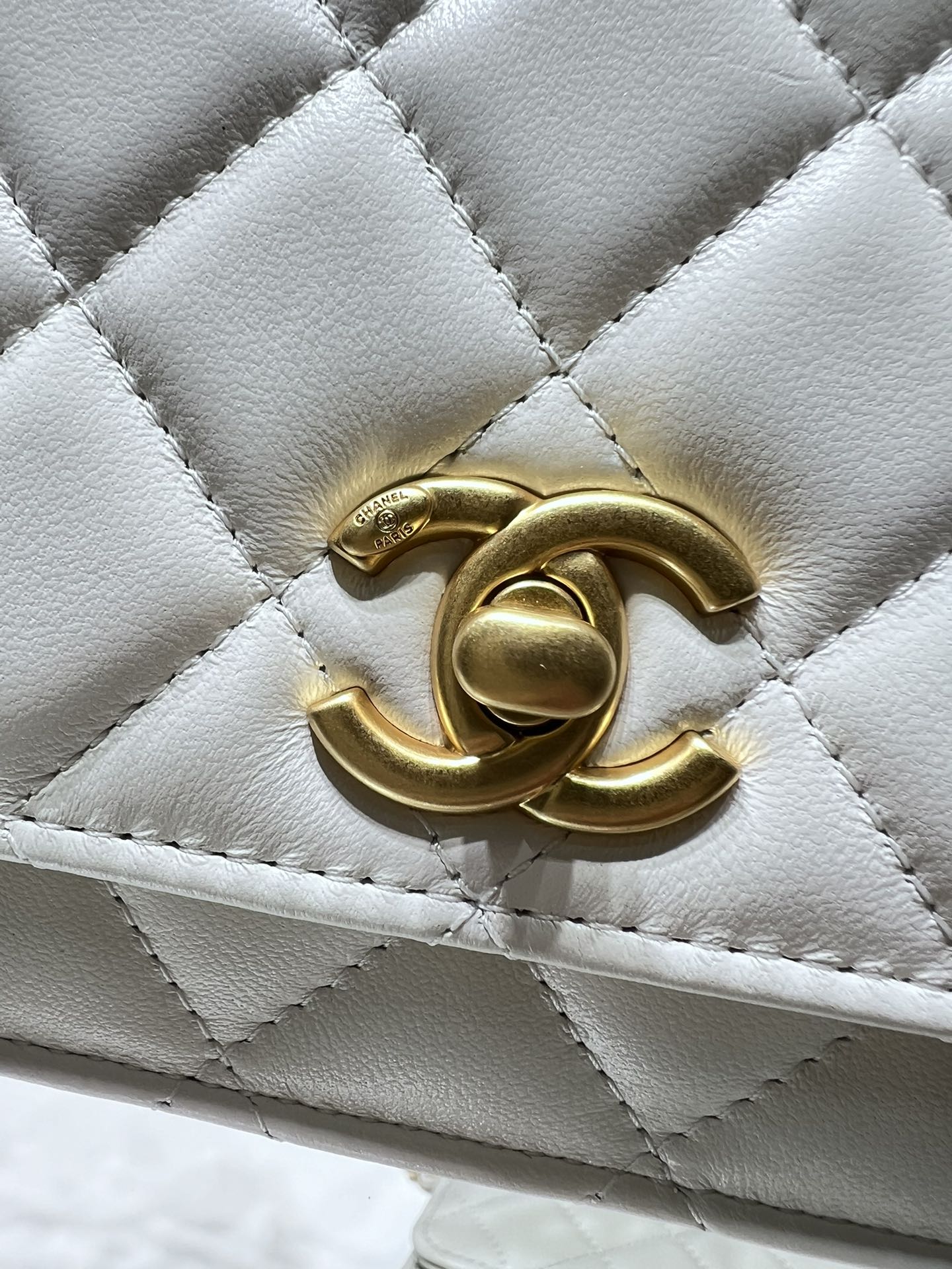 CHANEL 24S Pearl Glutinous Rice Balls WOC Bag AP3964