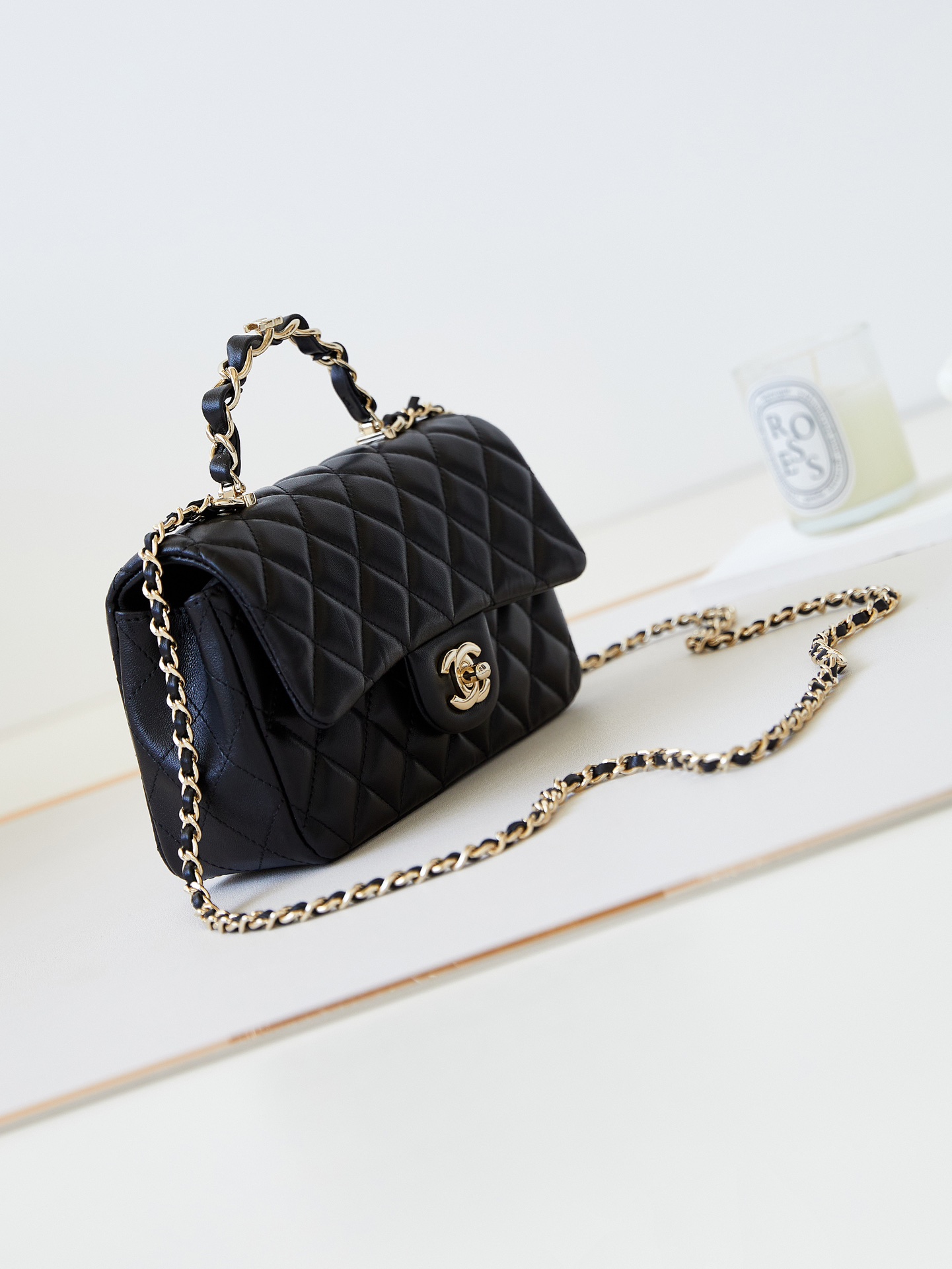 CHANEL 23K Handle CF Mini Lambskin Bag AS2431 12x20x6cm