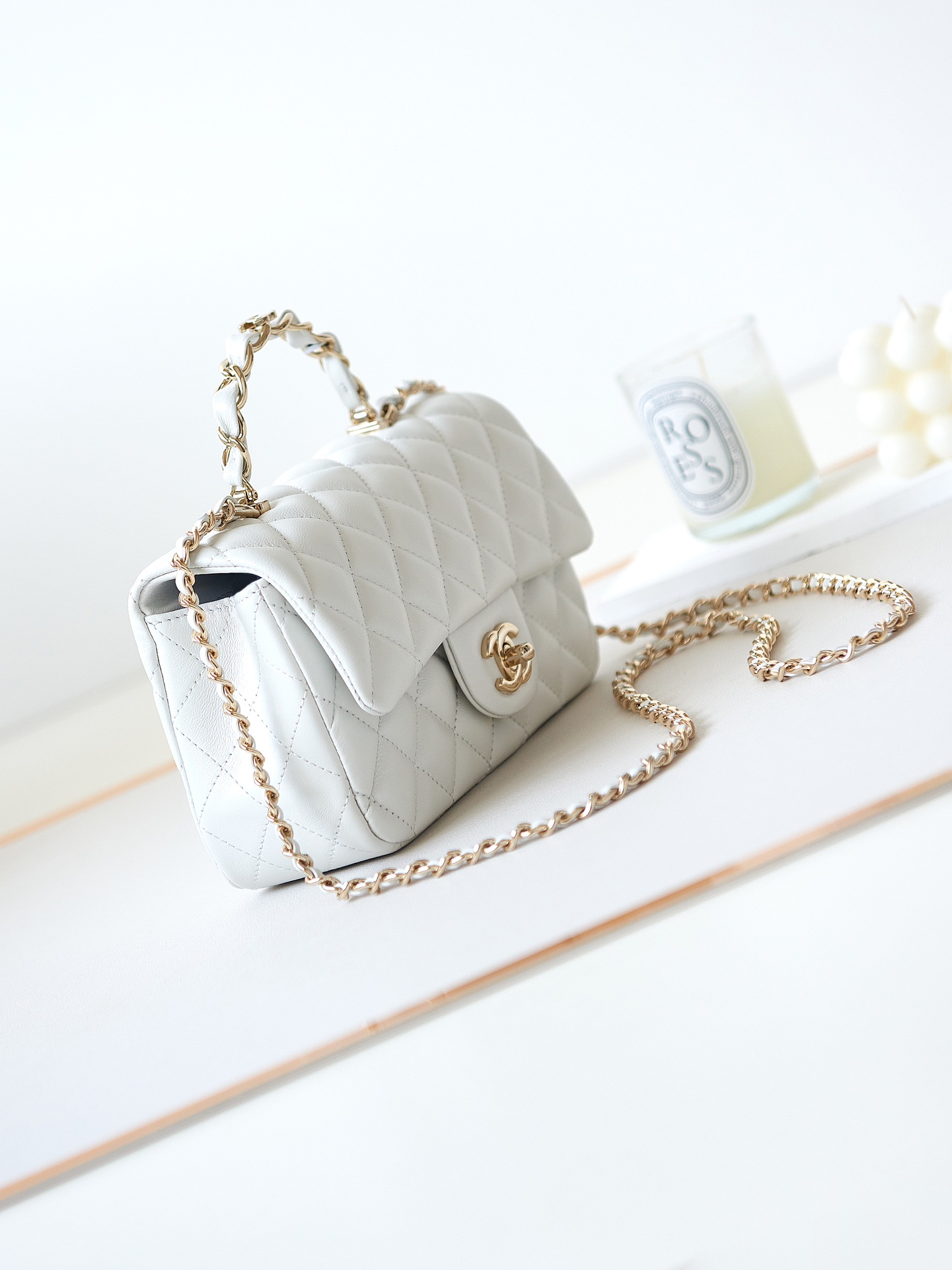 CHANEL 23K Handle CF Mini Lambskin Bag AS2431 12x20x6cm