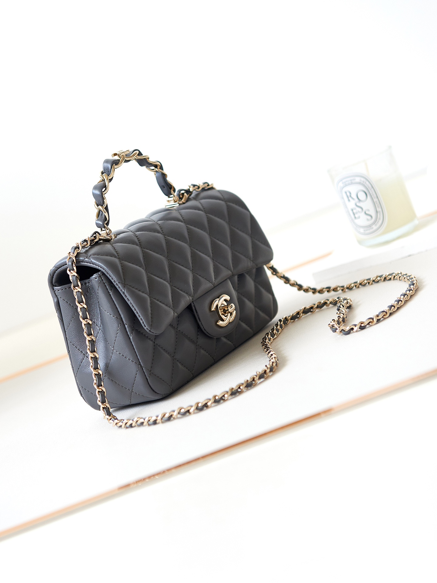 CHANEL 23K Handle CF Mini Lambskin Bag AS2431 12x20x6cm