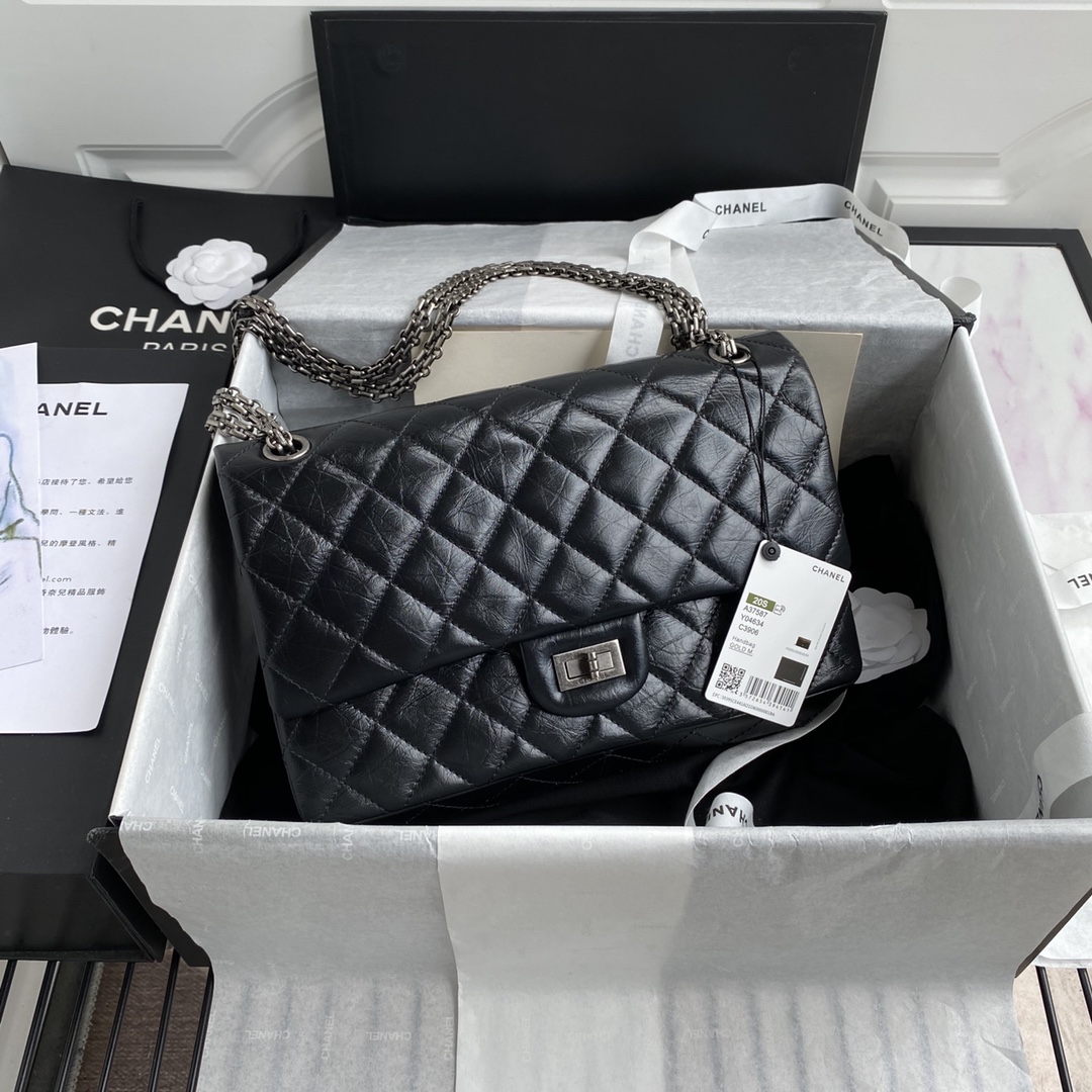 CHANEL 2.55 Reissue 28cm Autumn and Winter Bag 19.5x28x7.5cm