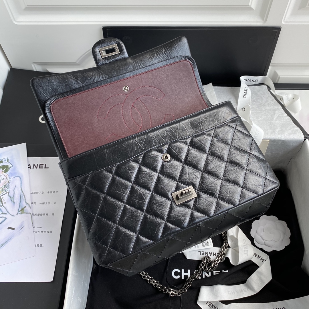 CHANEL 2.55 Reissue 28cm Autumn and Winter Bag 19.5x28x7.5cm