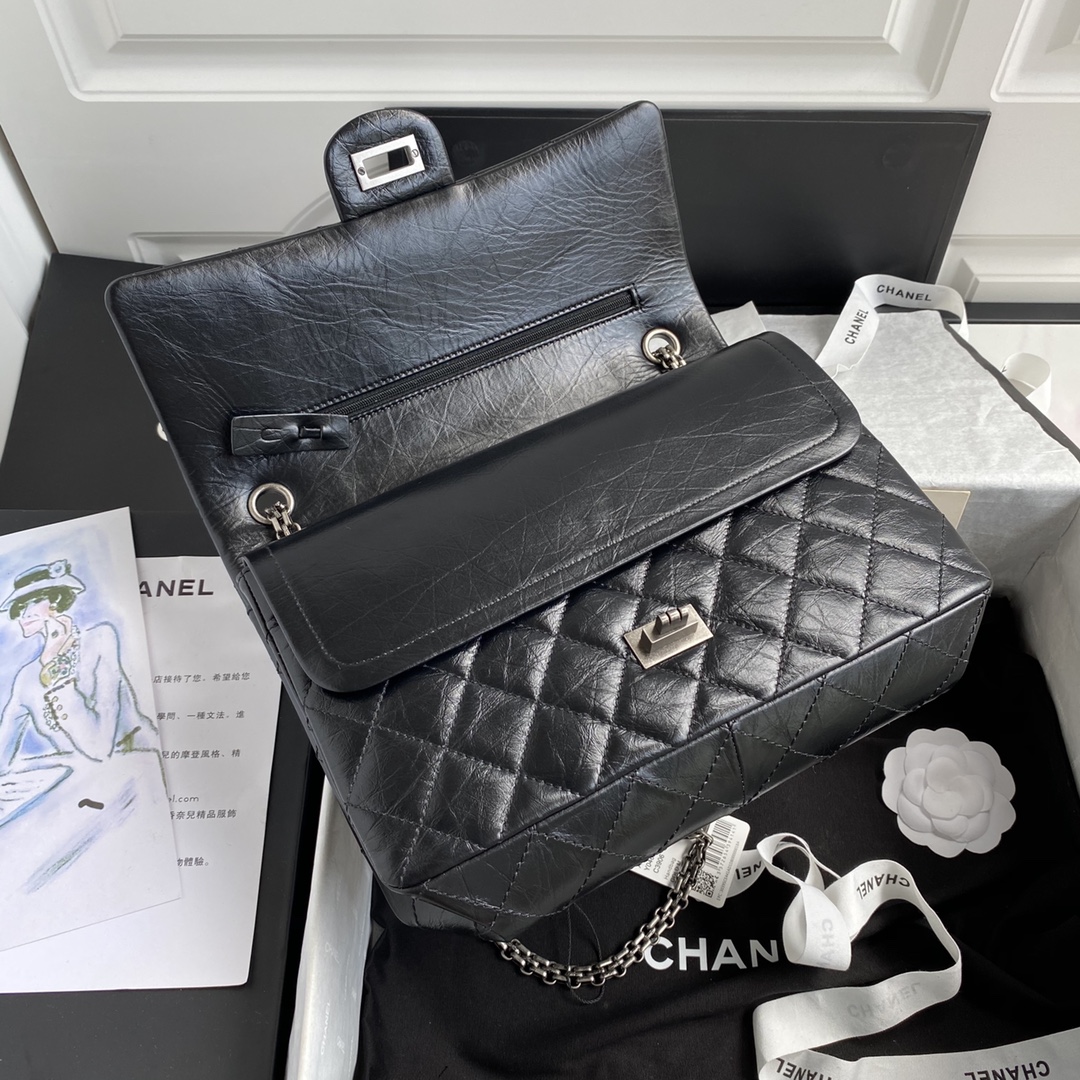 CHANEL 2.55 Reissue 28cm Autumn and Winter Bag 19.5x28x7.5cm