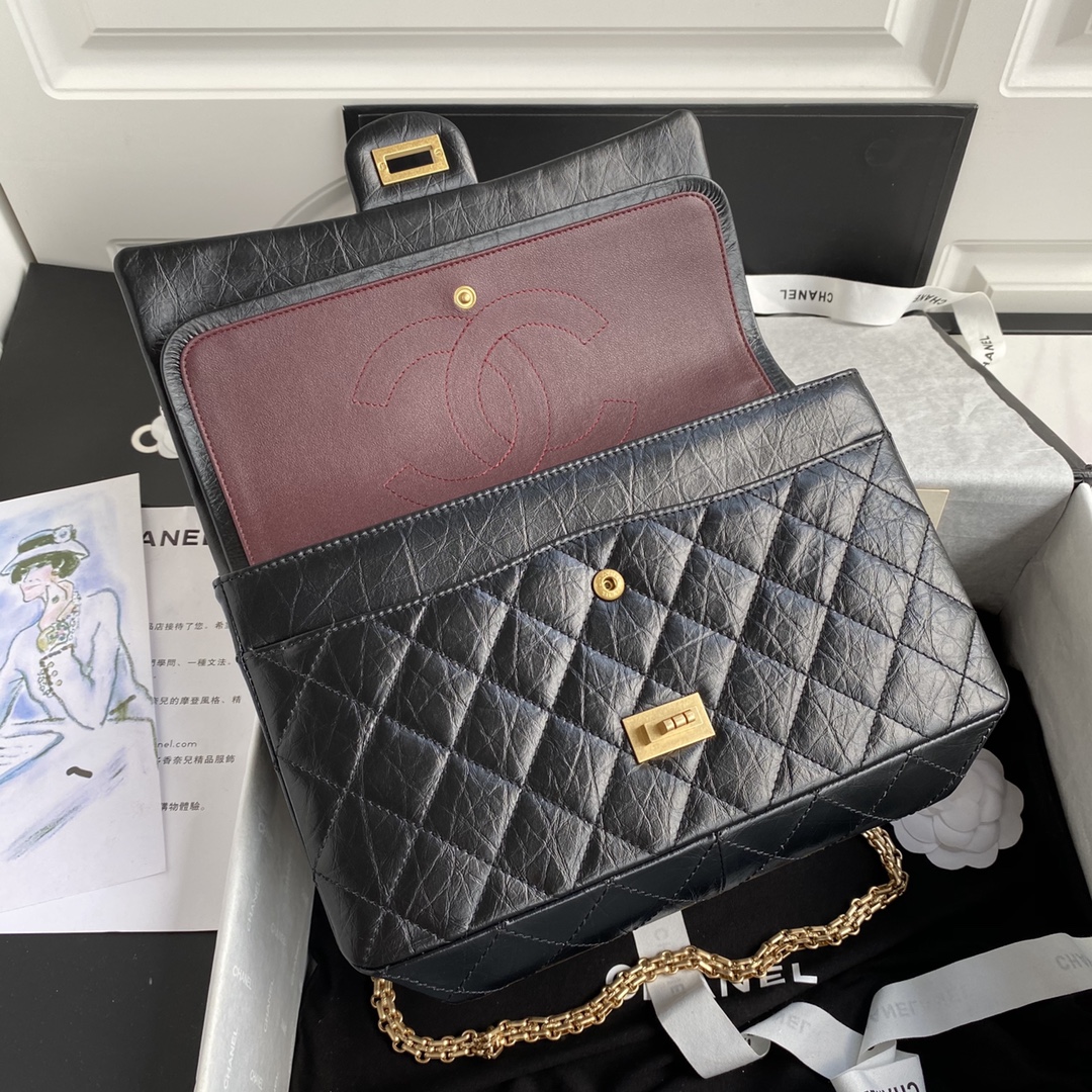 CHANEL 2.55 Reissue 28cm Autumn and Winter Bag 19.5x28x7.5cm