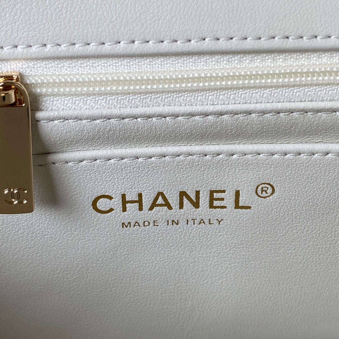 CHANEL 23A Diamond Handle CF Large Bag AS4141, 21cm