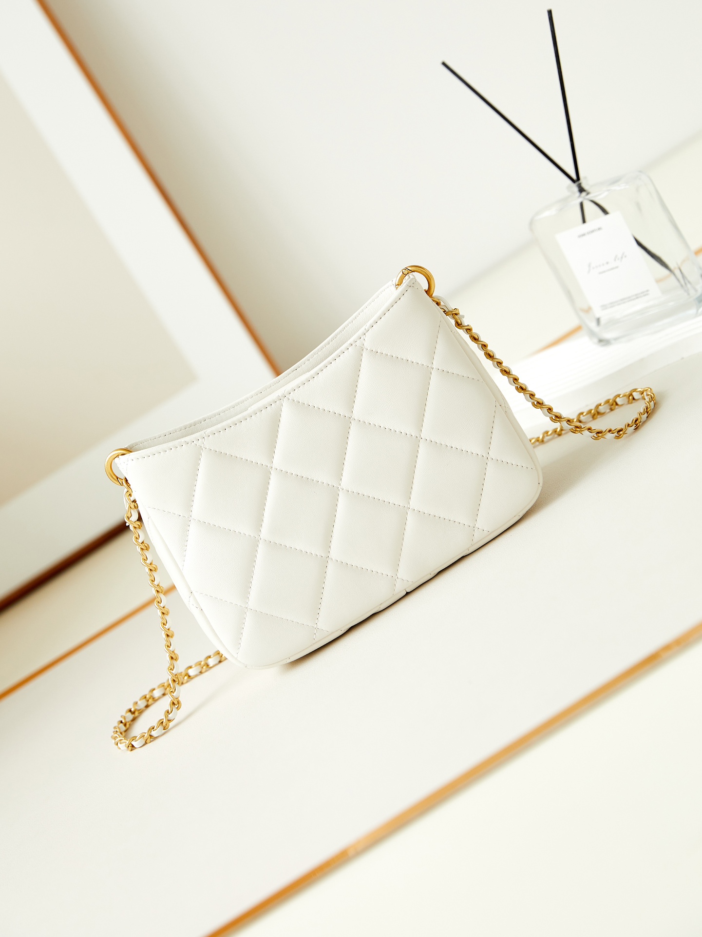 CHANEL 24S Pearl Adjustment Ball Hobo Bag AS4859, 13x18x7cm