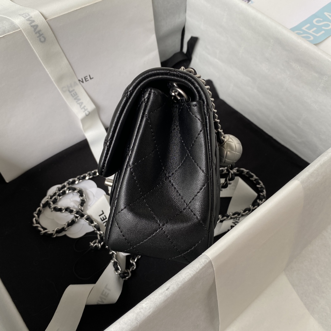 CHANEL 17cm CF Mini Flap Bag AS1786, Silver Ball Chain, 17cm