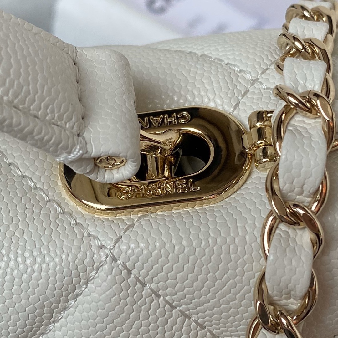 CHANEL 24p Lychee Leather Kelly Bag AS4711 16x21x9.5cm