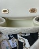 CHANEL 24p Lychee Leather Kelly Bag AS4711 16x21x9.5cm