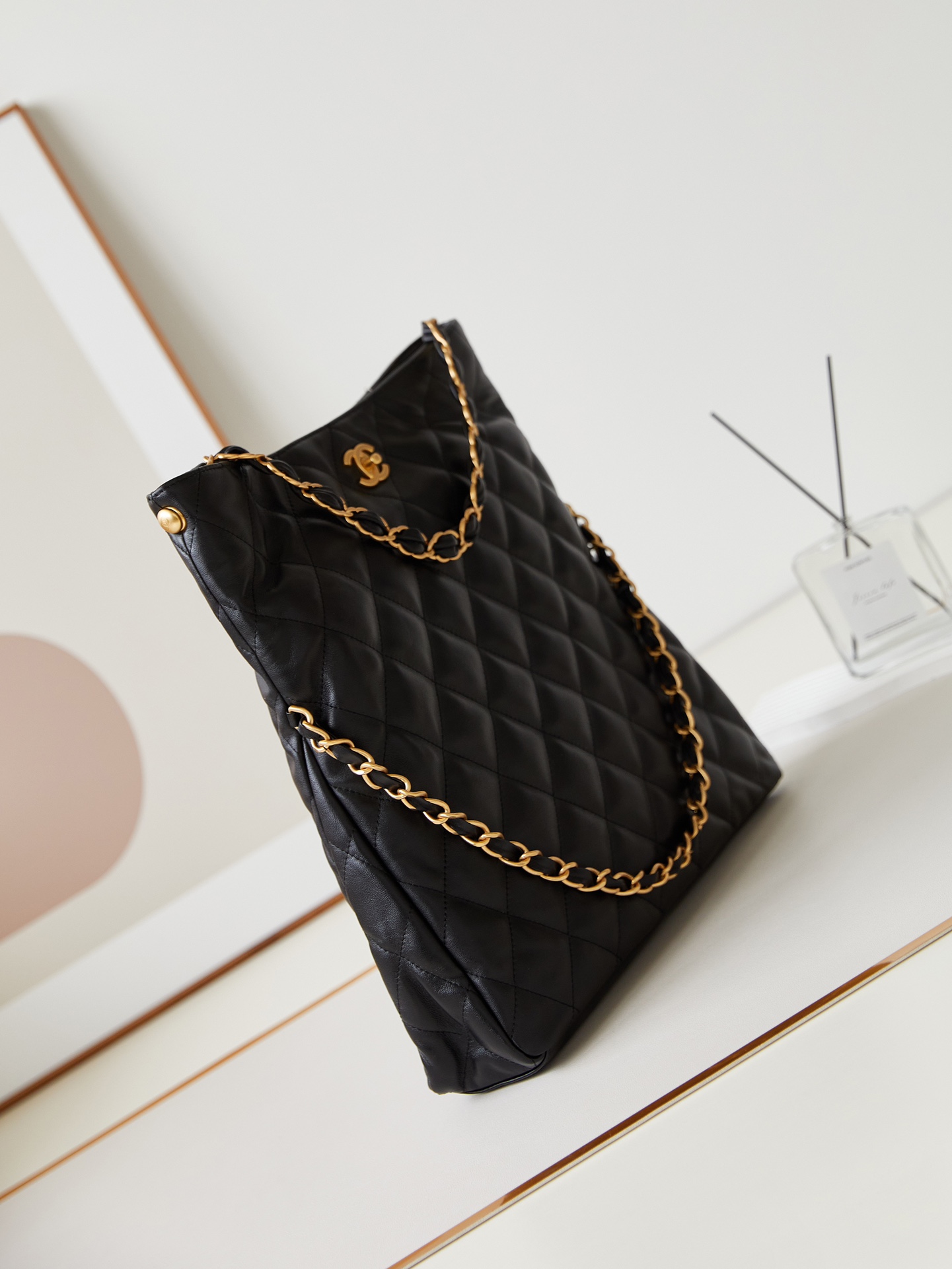 CHANEL 24P Hobo Armpit Bag Large Lambskin AS4755 24x36x9cm