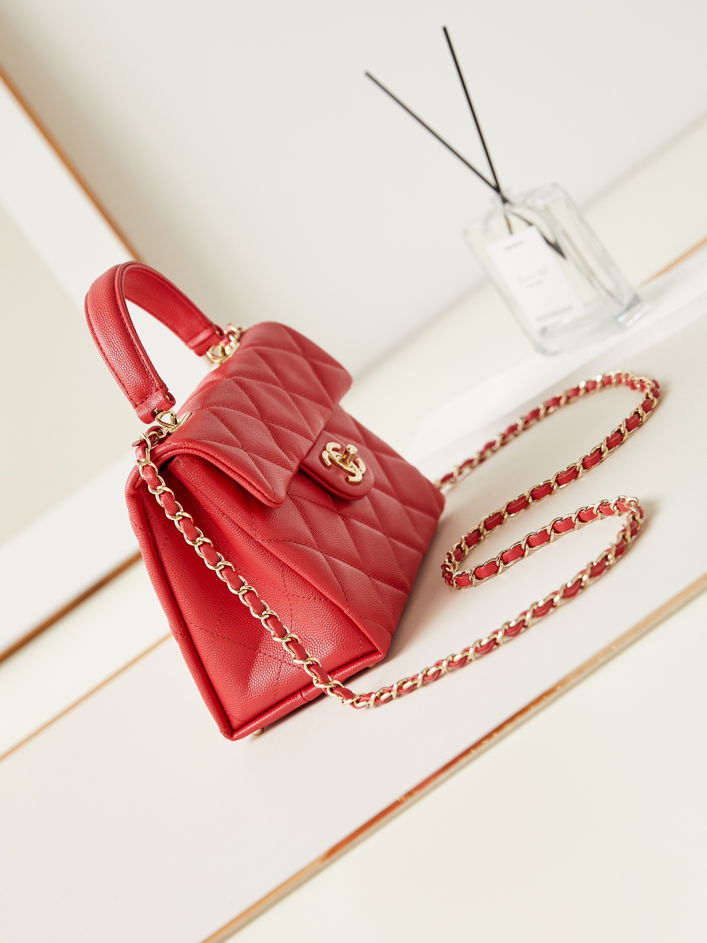 CHANEL 24P Kelly Lychee Leather Bag AS4711 16x21x9.5cm