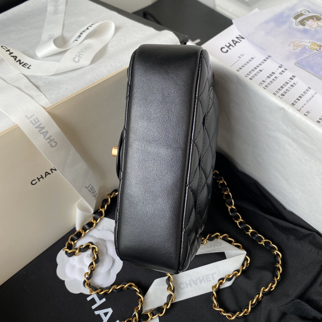 CHANEL 24P Pearl Chain Mini Bag AS4385 12.5x17x5cm