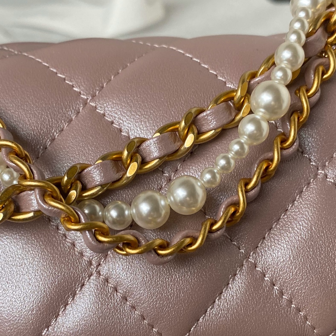 CHANEL 24P Pearl Chain Mini Bag AS4385 12.5x17x5cm