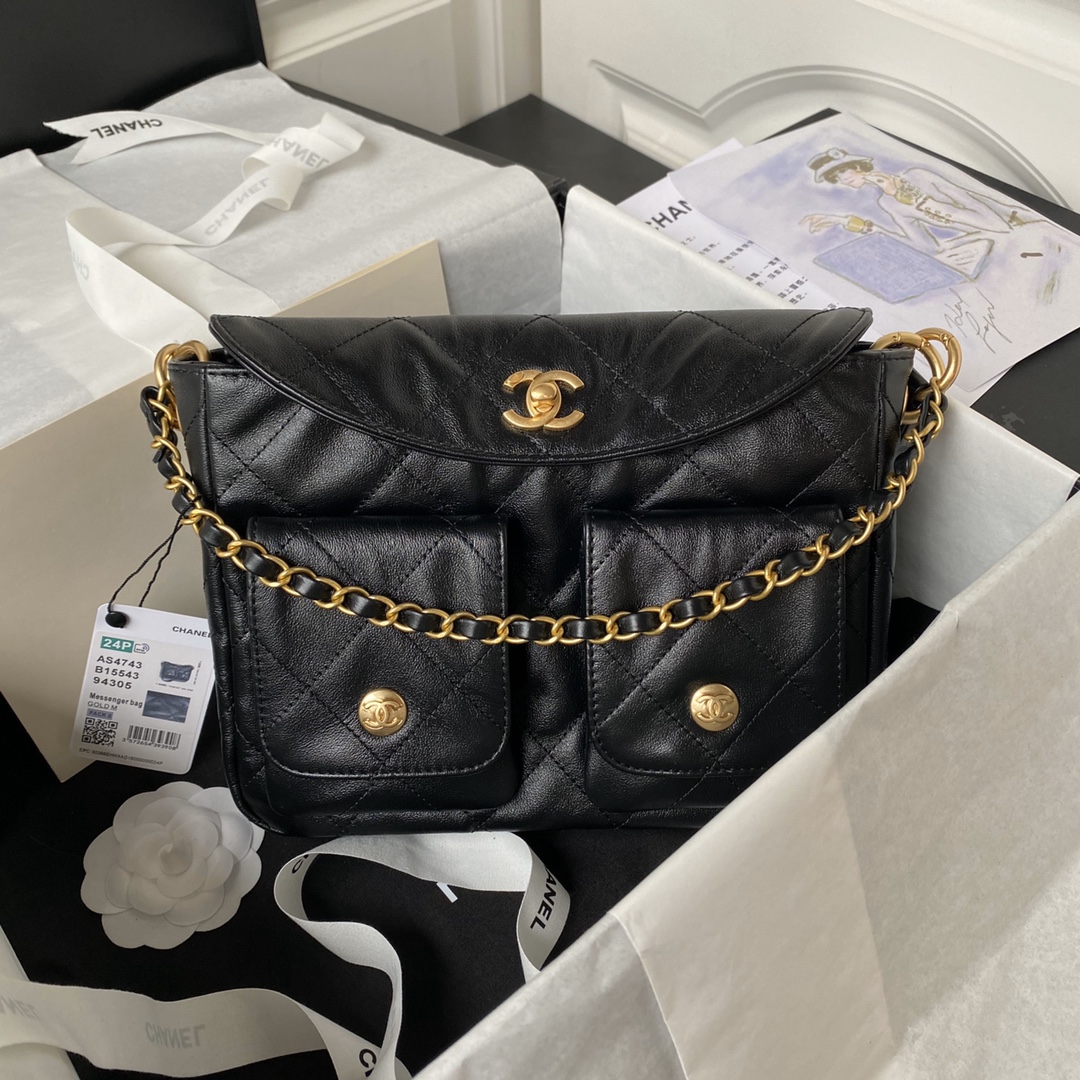 CHANEL 24P Hobo Hippie Messenger Bag AS4743 19x24x5cm