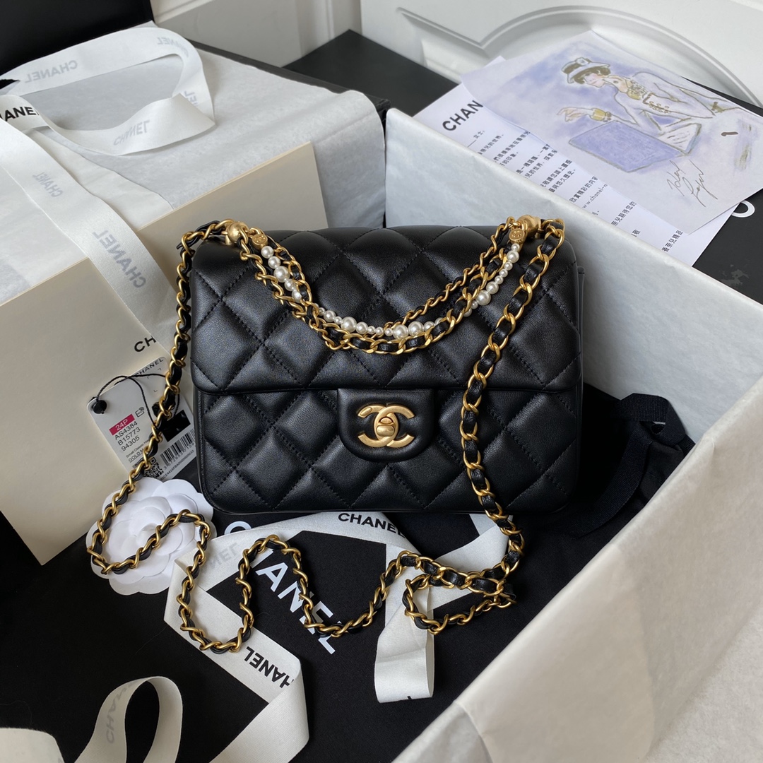 CHANEL 24P Pearl Chain Mini Bag AS4384 14.5x19.5x7.5cm