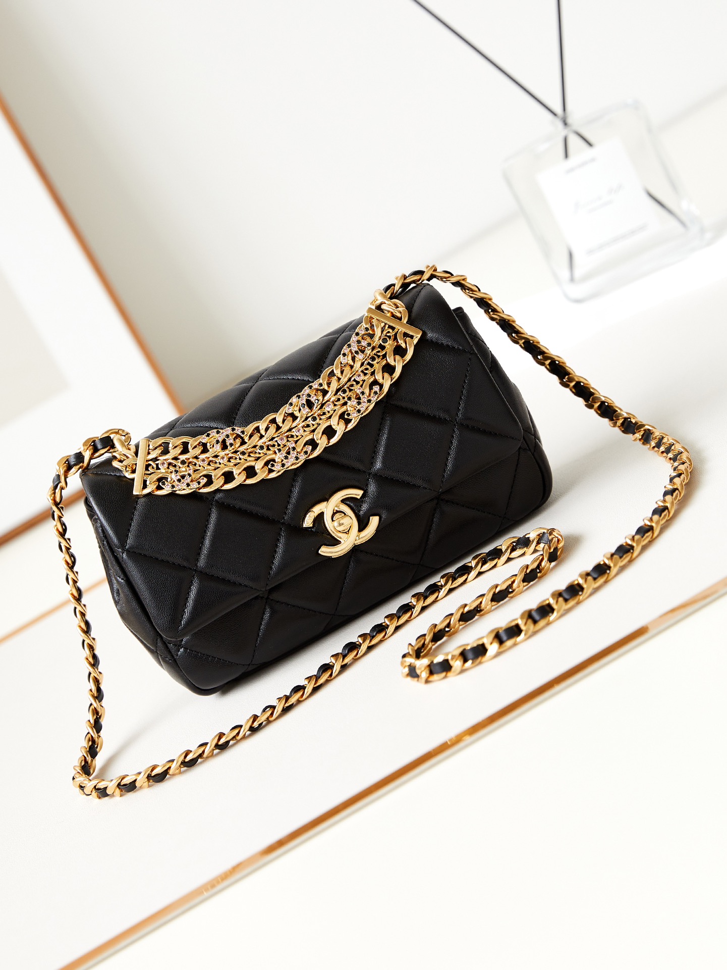 CHANEL 24C Rhinestone Handle Chain Bag AS4595 12x20x6cm