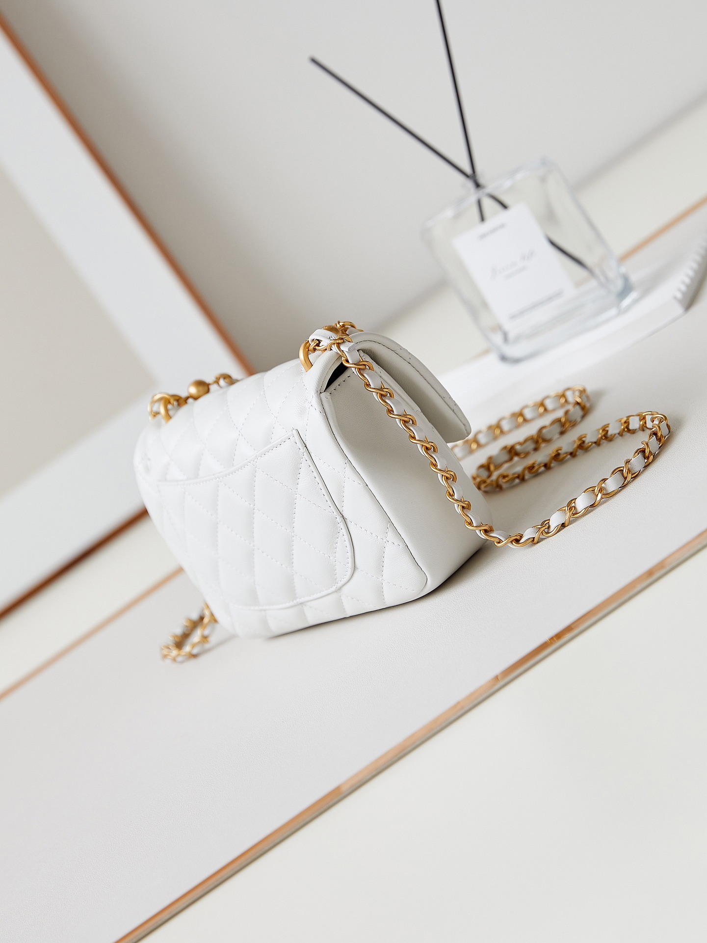 CHANEL 24P Pearl Square Fat T-Shirt Bag AS4385 12.5x17x5cm